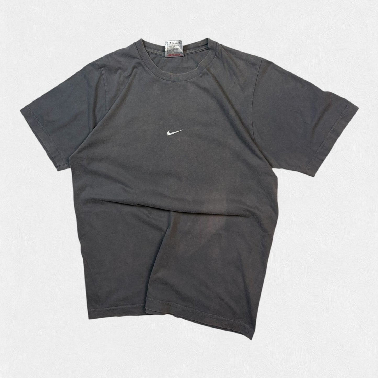 Vintage Y2K Nike centre swoosh tee (S)