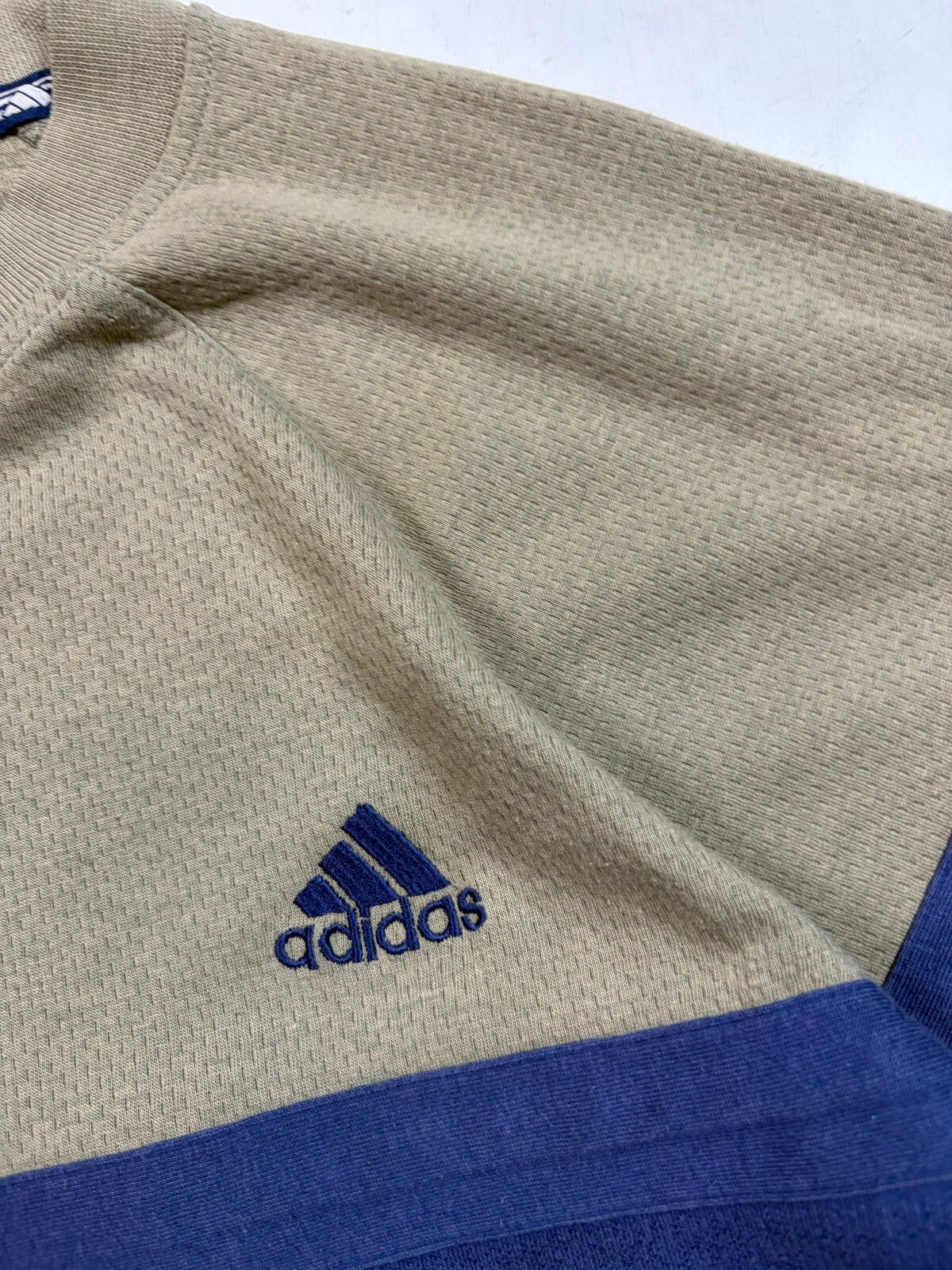 Vintage 90s adidas small logo sweatshirt (L)