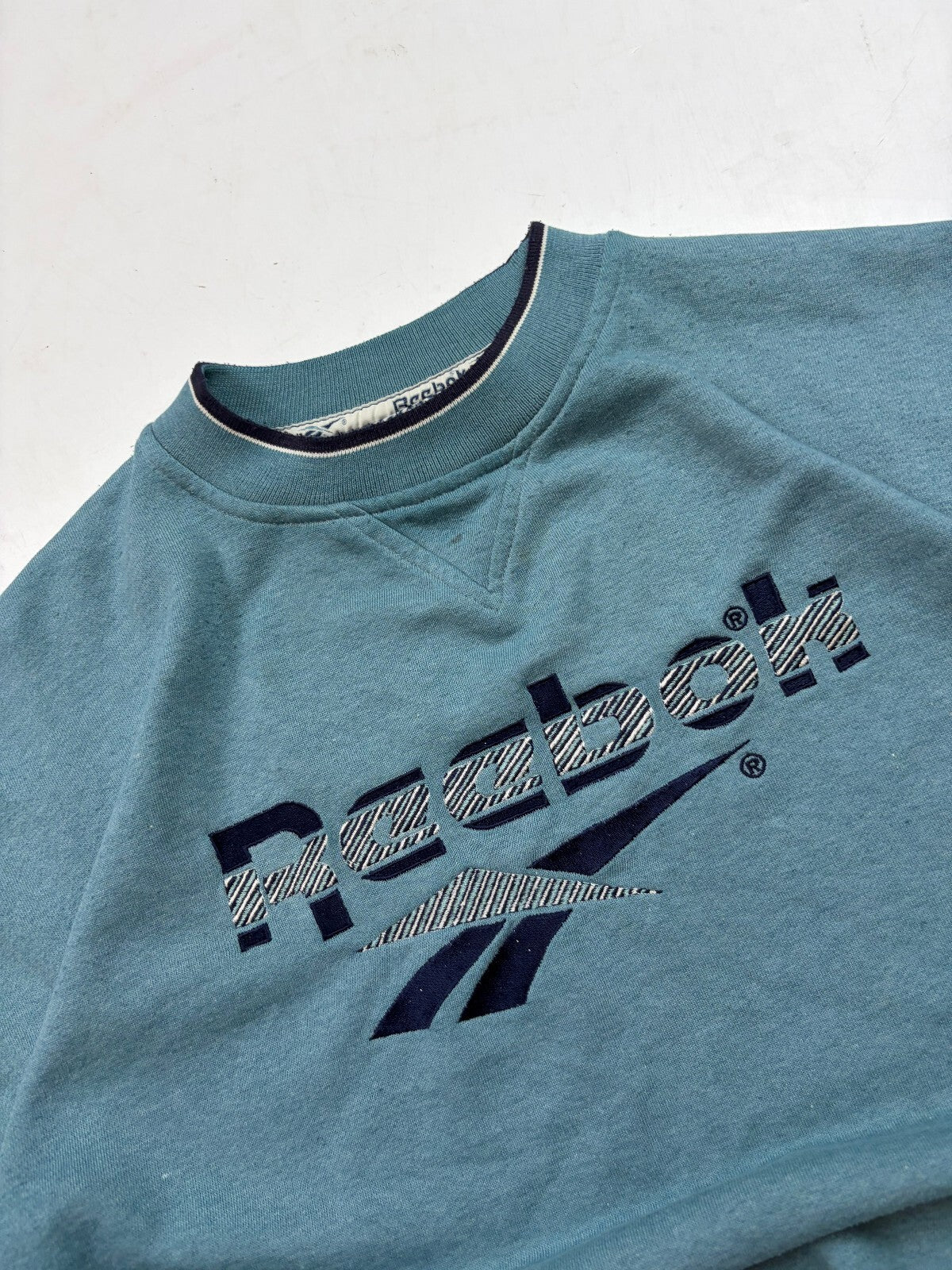 Vintage 90s Reebok spell out sweatshirt (XL)