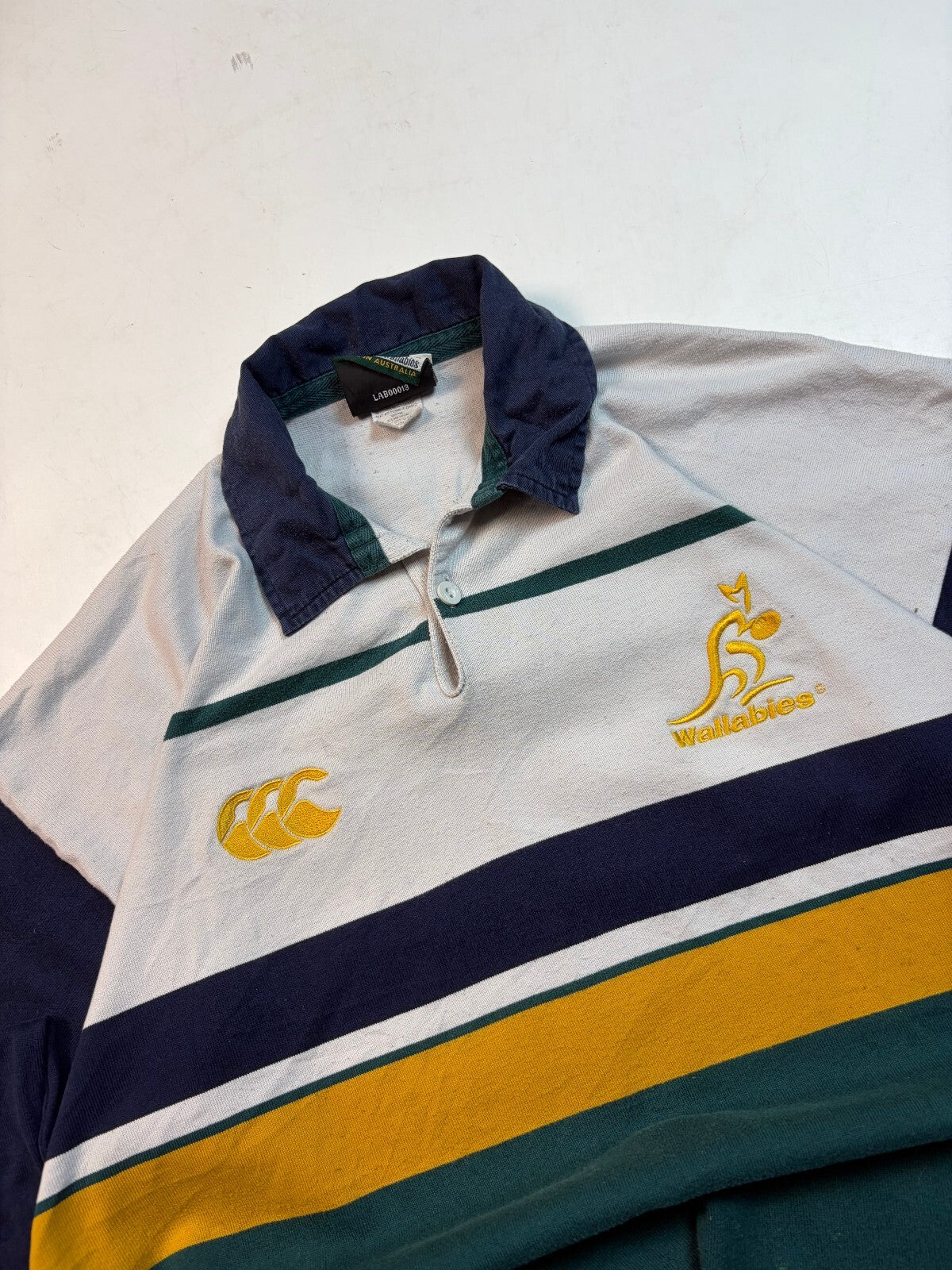 Vintage Australia 2001/02 Canterbury supporters rugby shirt (XL)