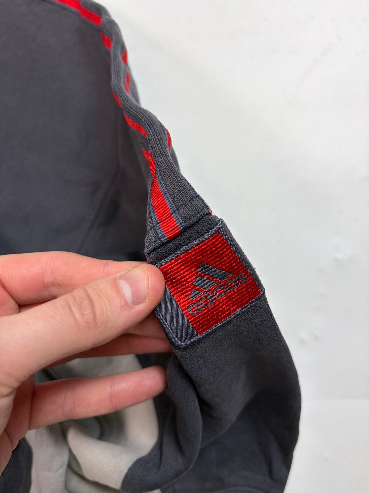 Vintage 90s adidas small logo sweatshirt (L)