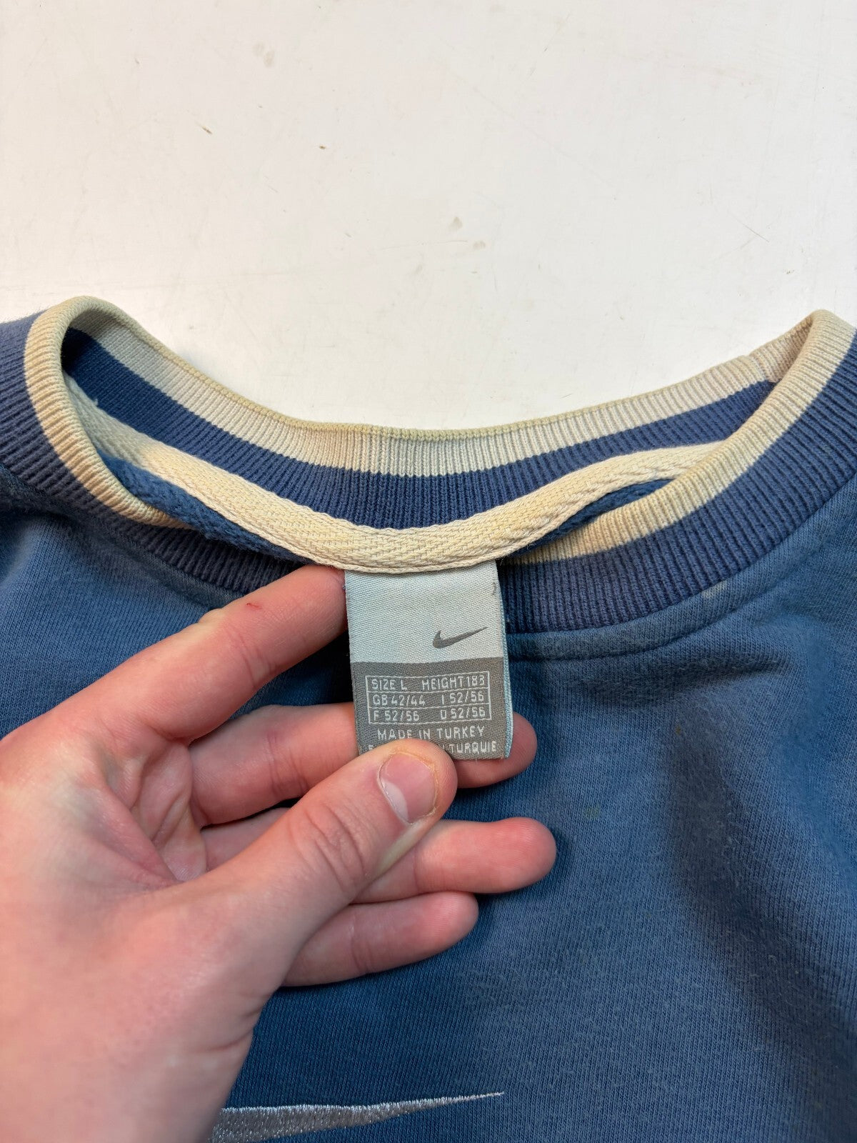Vintage Y2K Nike centre swoosh sweatshirt (L)
