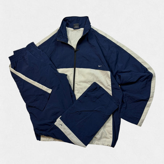 Vintage Y2K Nike full tracksuit set (M)
