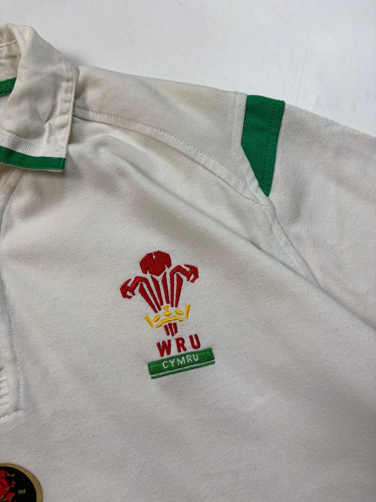Vintage Wales 2004-06 Reebok away rugby shirt (XXL)