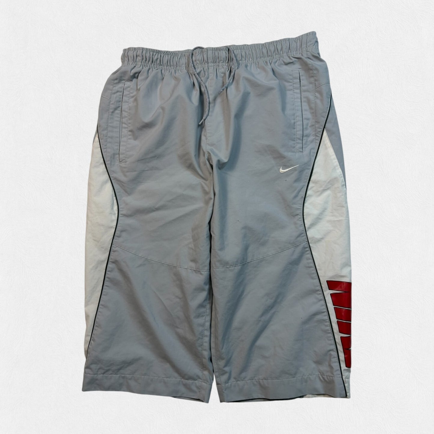 Vintage Y2K Nike baggy sport shorts (M)