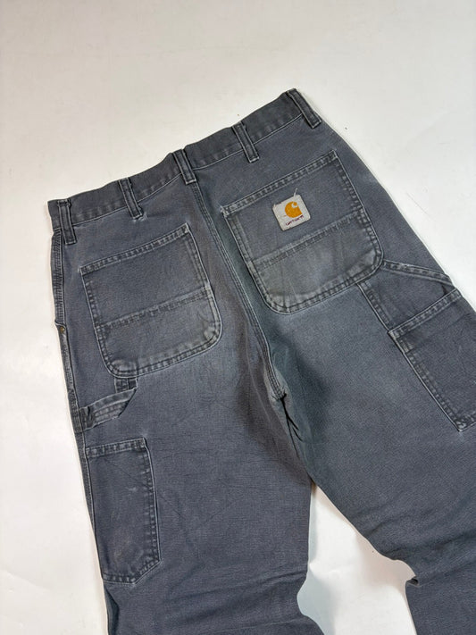 Vintage Carhartt baggy carpenter pants (W30)