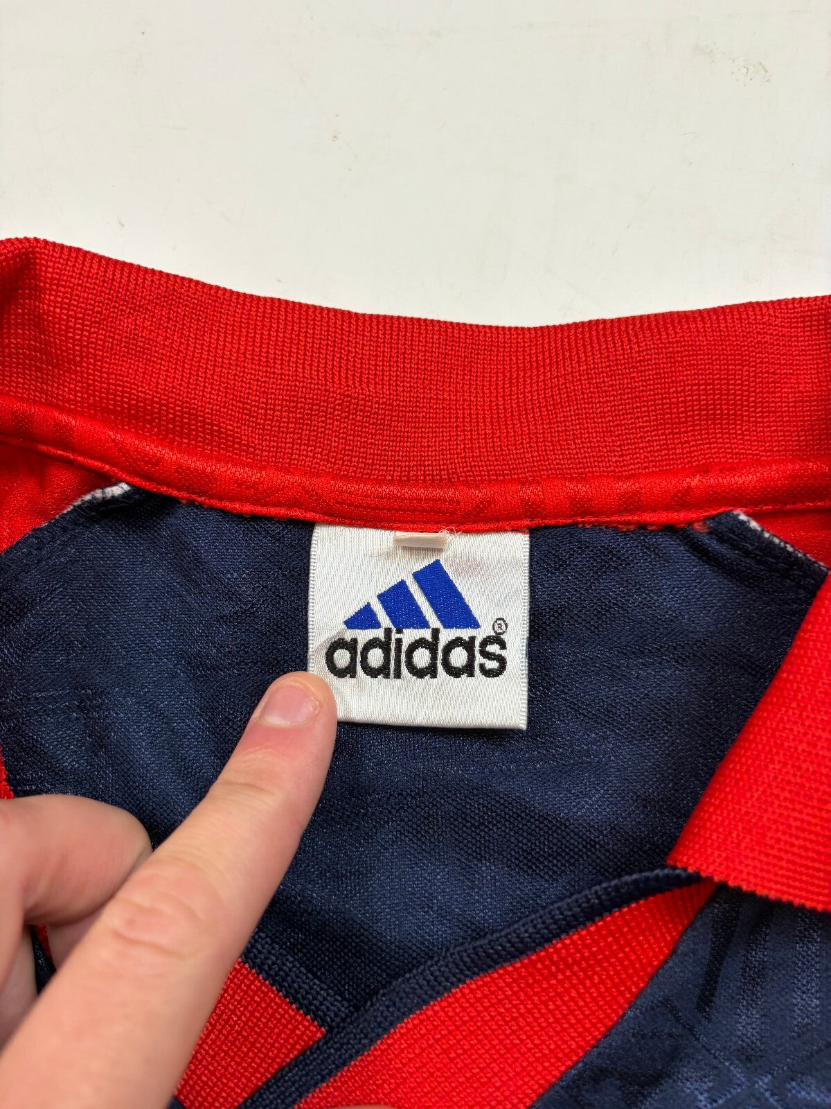 Vintage Qingdao hainiu 1999/00 Adidas football shirt (L)