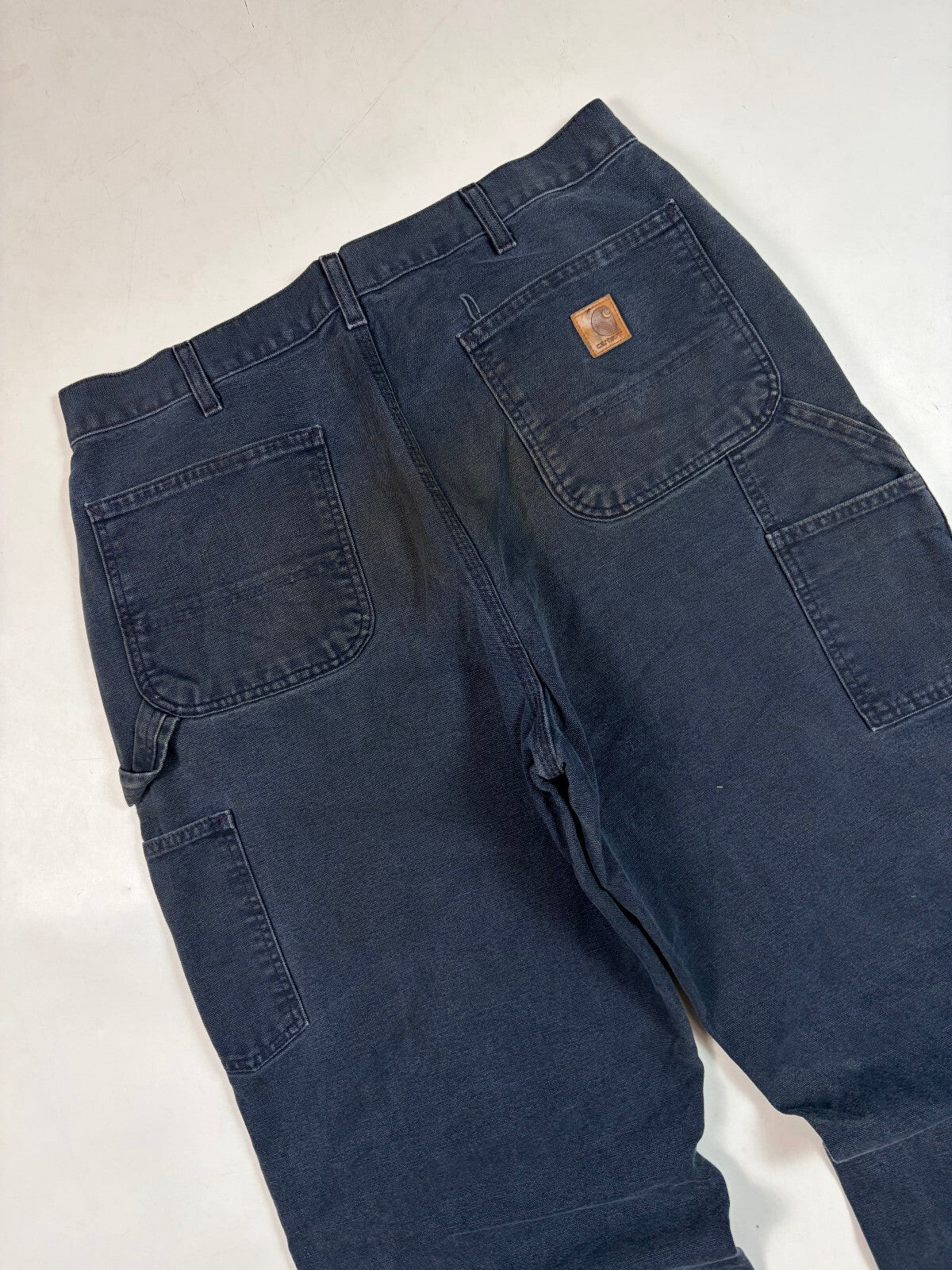 Vintage Carhartt paint splattered baggy carpenter pants (W36)