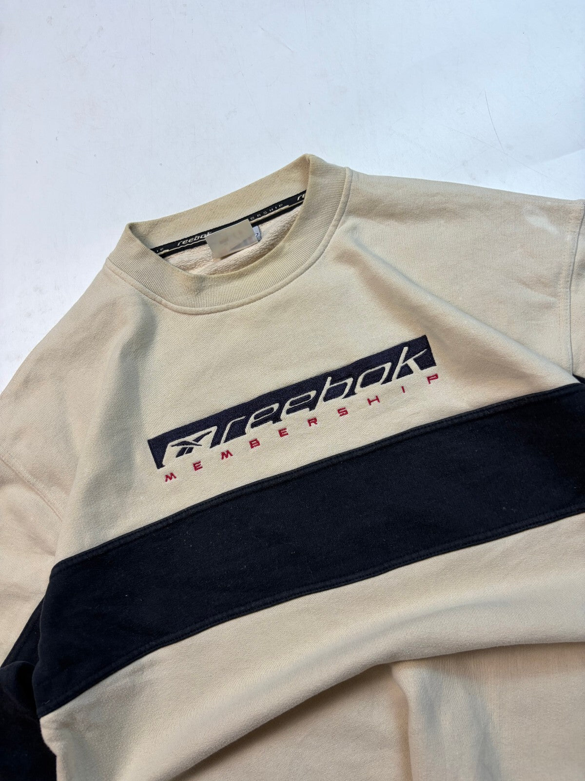 Vintage Y2K Reebok spell out sweatshirt (M)