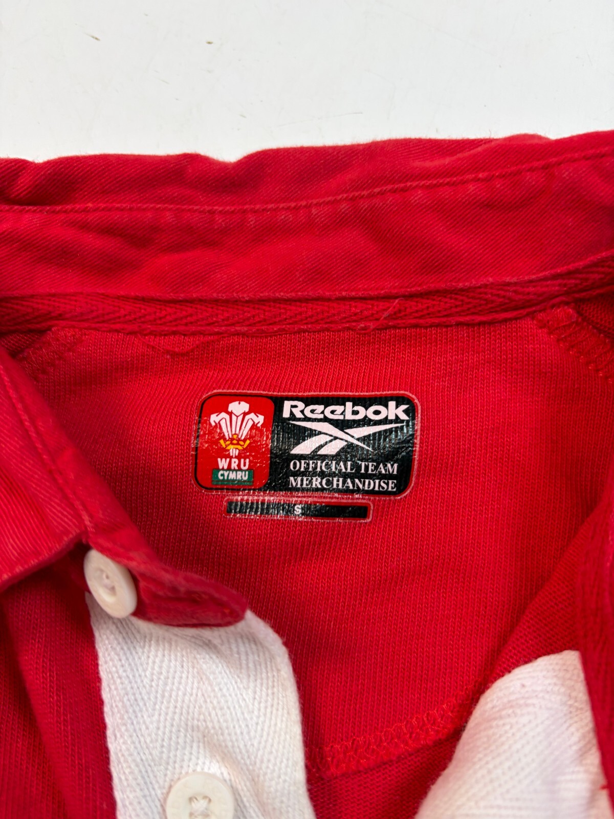 Vintage Wales 2001/02 Reebok rugby union shirt (S)