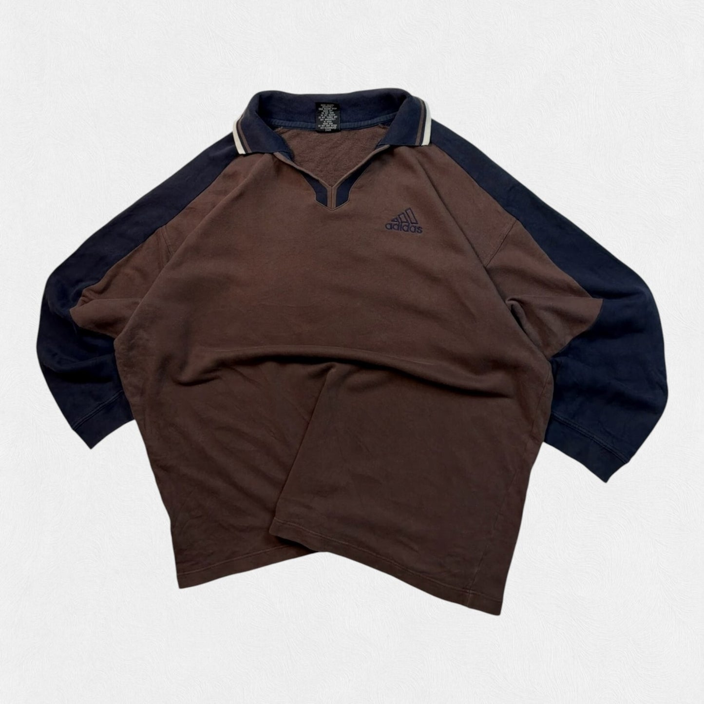 Vintage Y2K Adidas collared sweatshirt (XXL)
