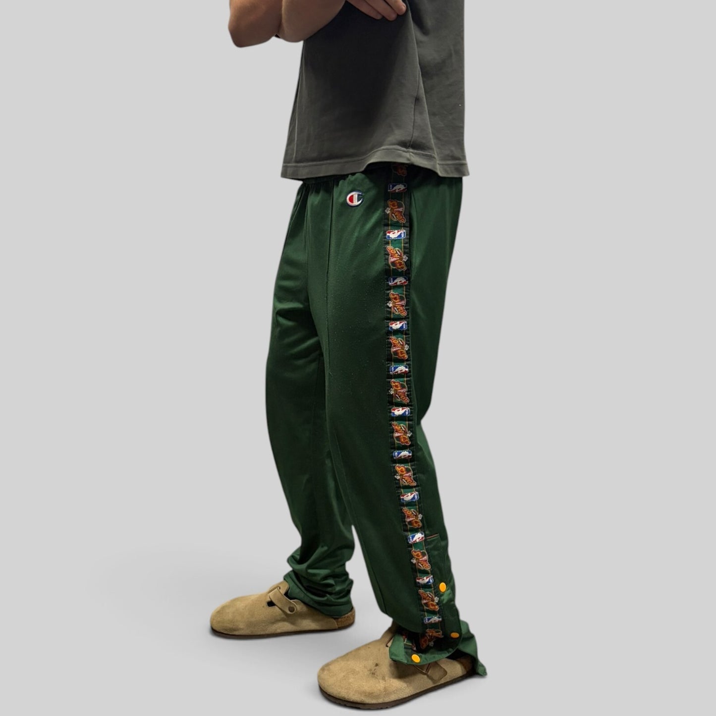 Vintage Champion Seattle Sonics baggy track pants (M)