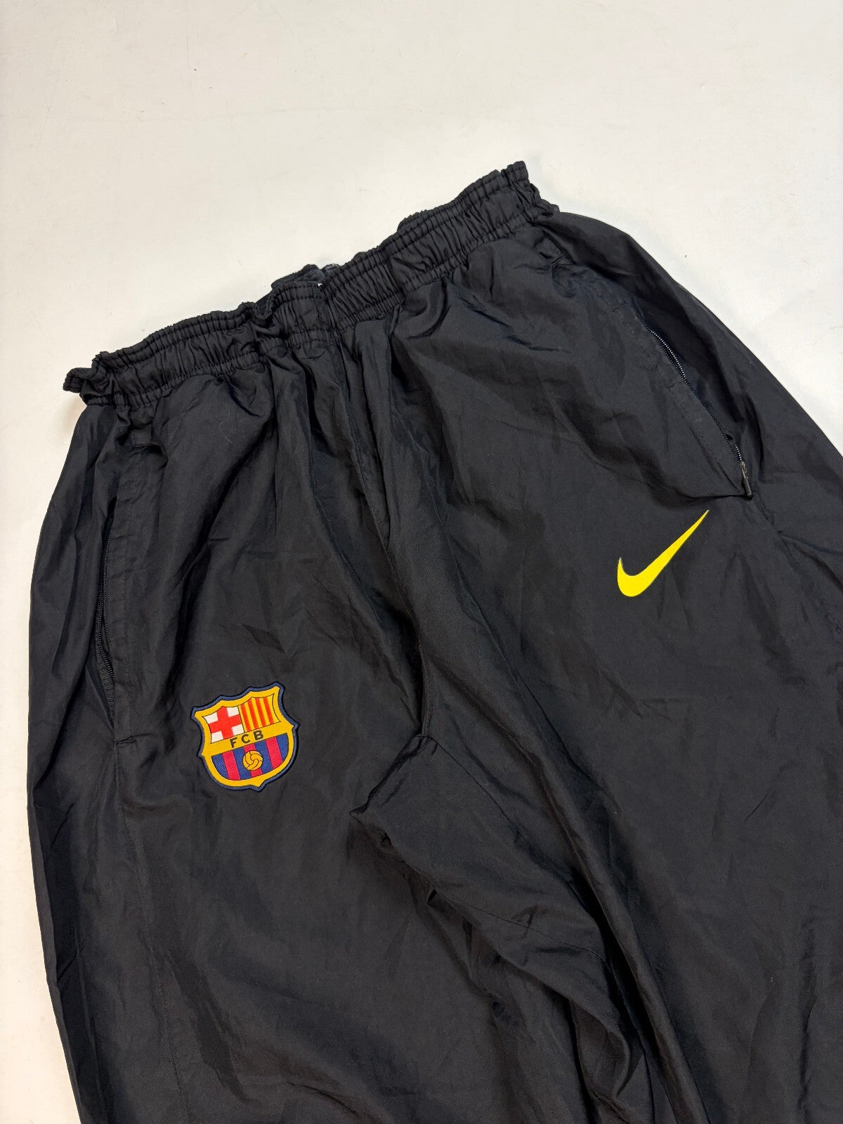 Vintage Barcelona 2010/11 Nike football baggy track pants (S)