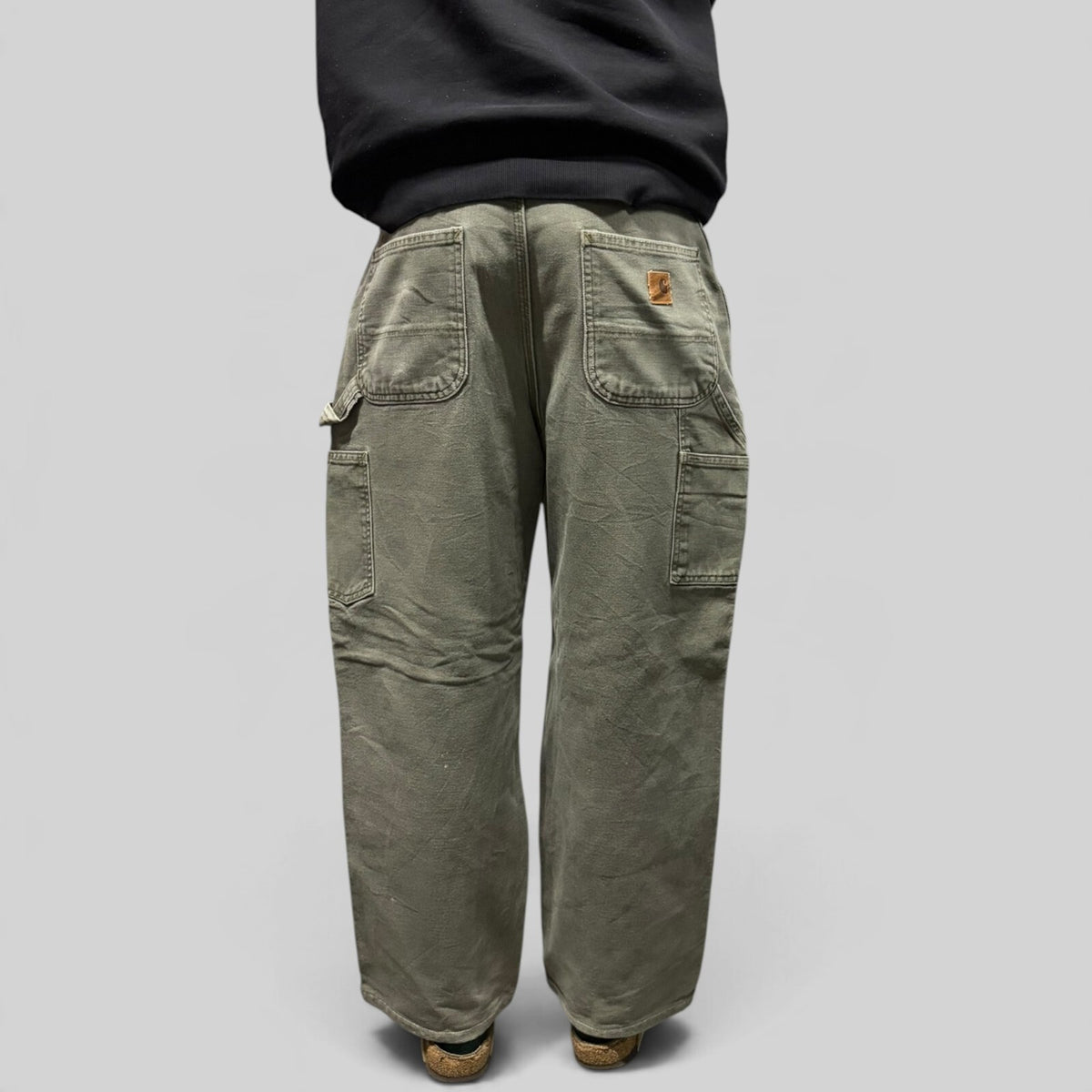 Carhartt baggy carpenter pants (W34)