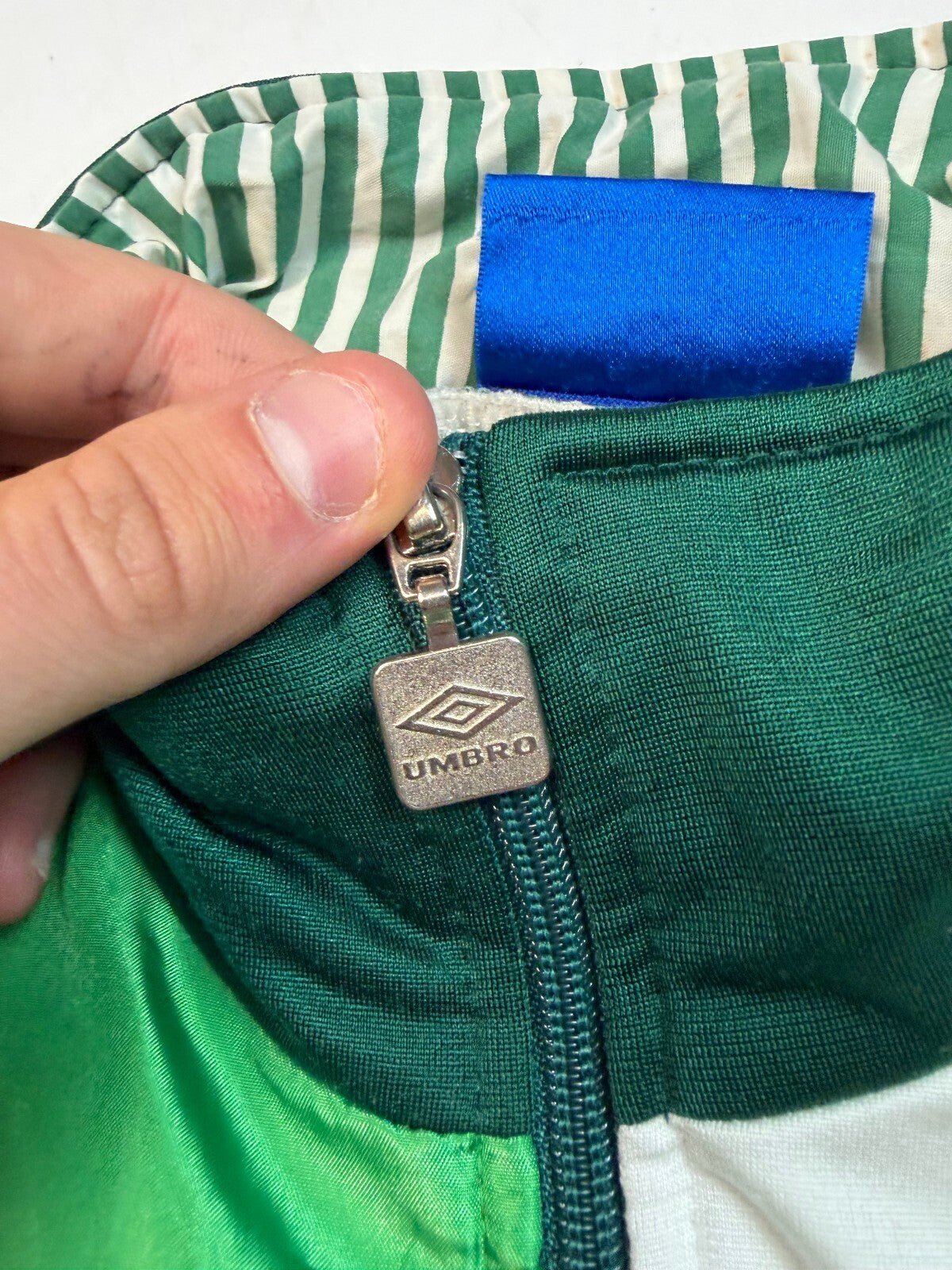 Vintage 90s Umbro abstract track jacket (XL)