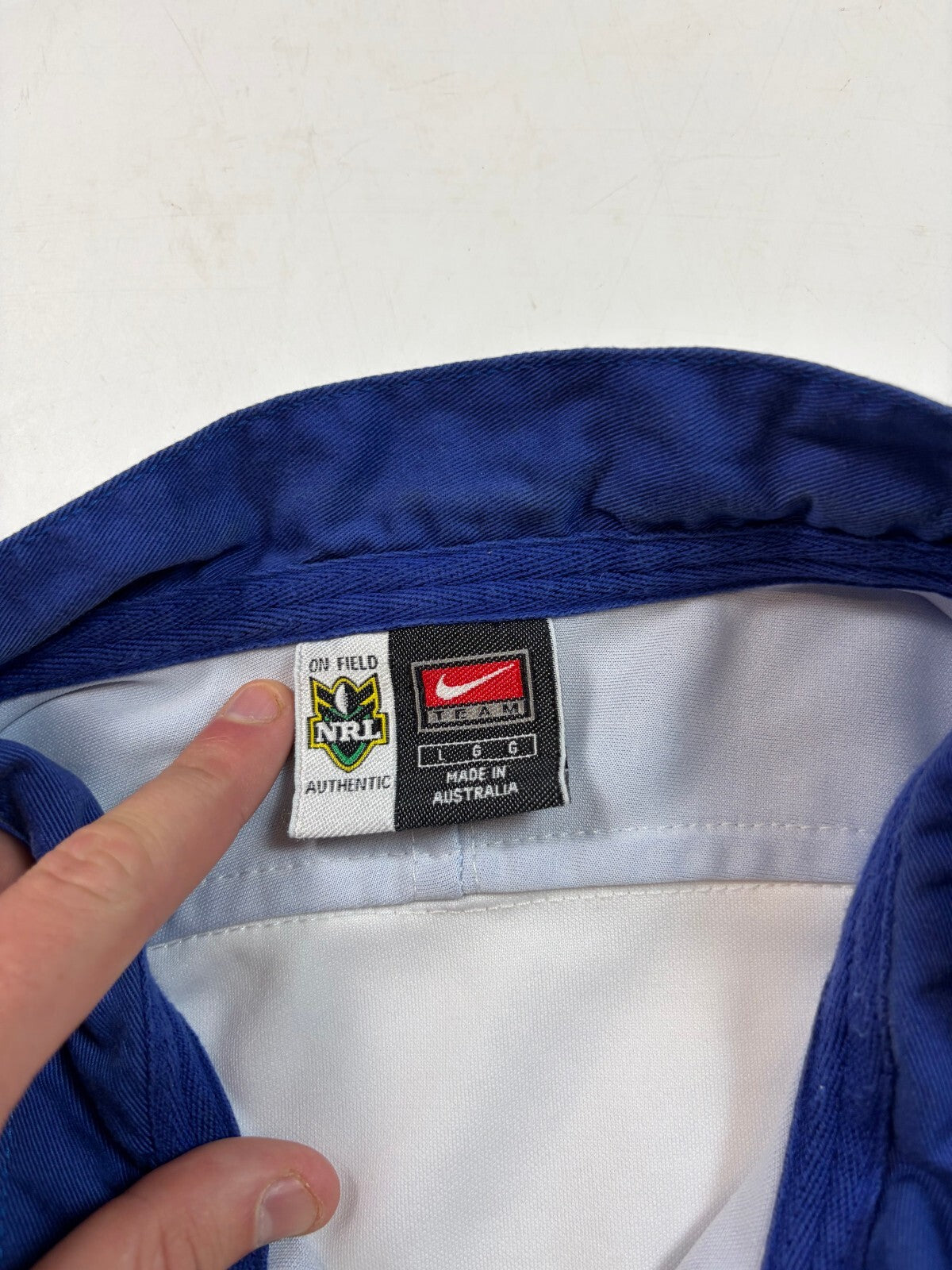 Vintage Bankstown Bulldogs 2005 Nike rugby league shirt (L)