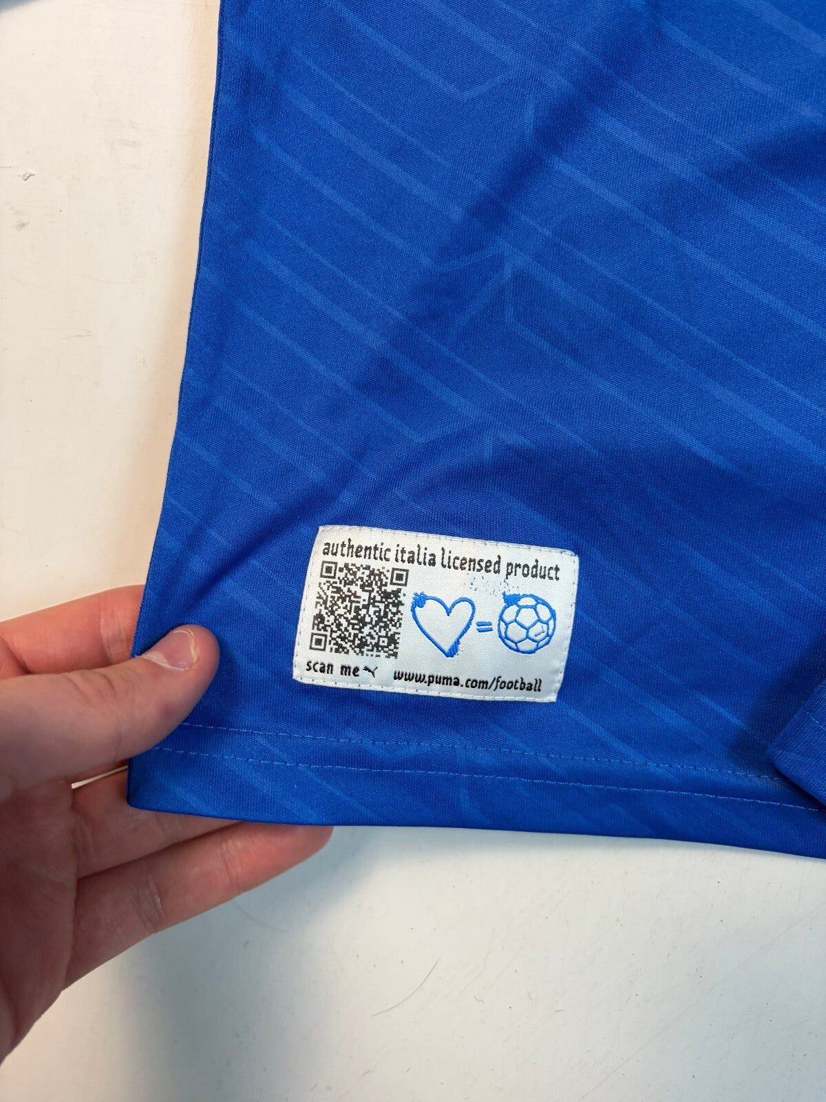 Italy 2013/13 Puma home football shirt (L)