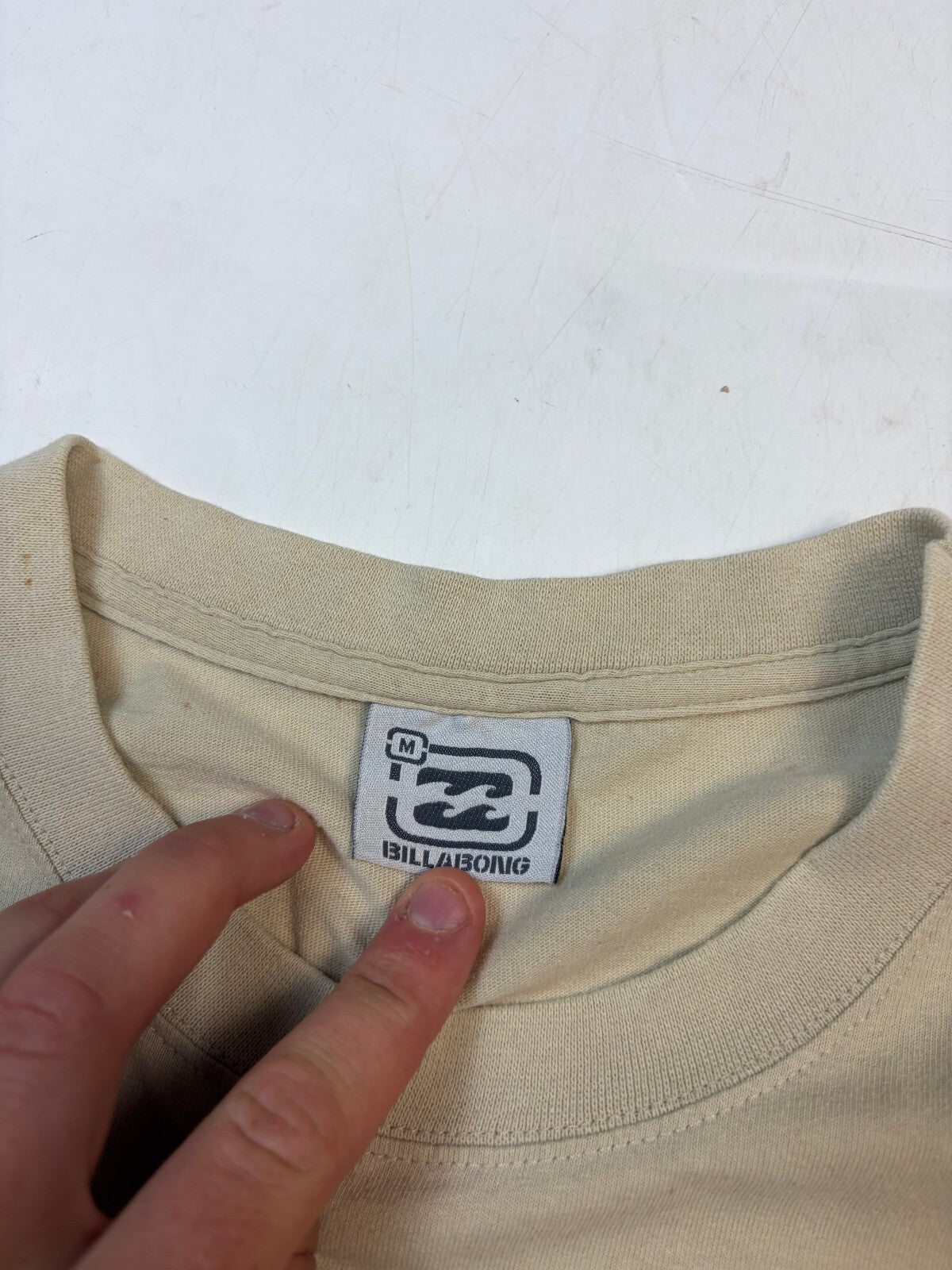 Vintage Y2K Billabong spell out tee (M)