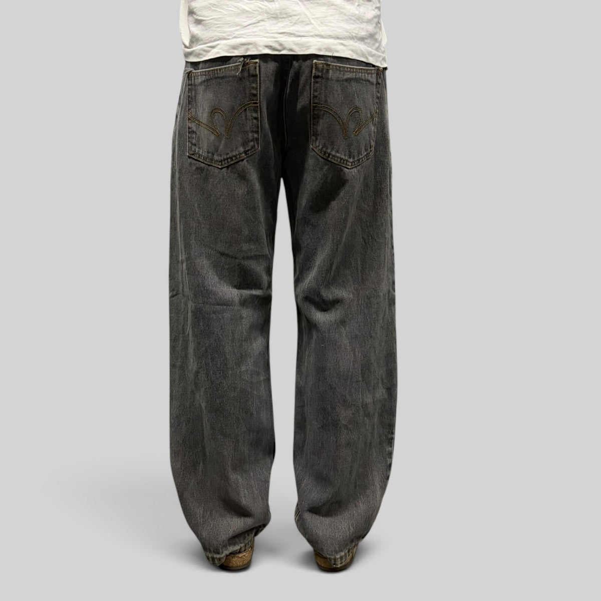 Vintage Y2K Rocawear baggy hip hop jeans (W34)