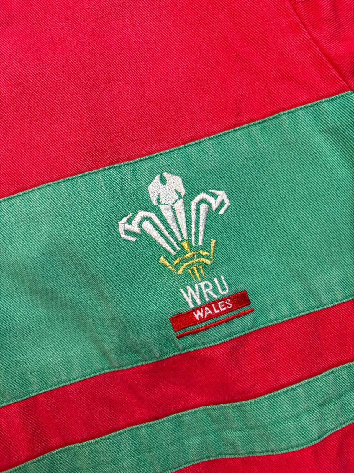 Vintage Wales 1992-95 Cotton Traders rugby drill top (M)