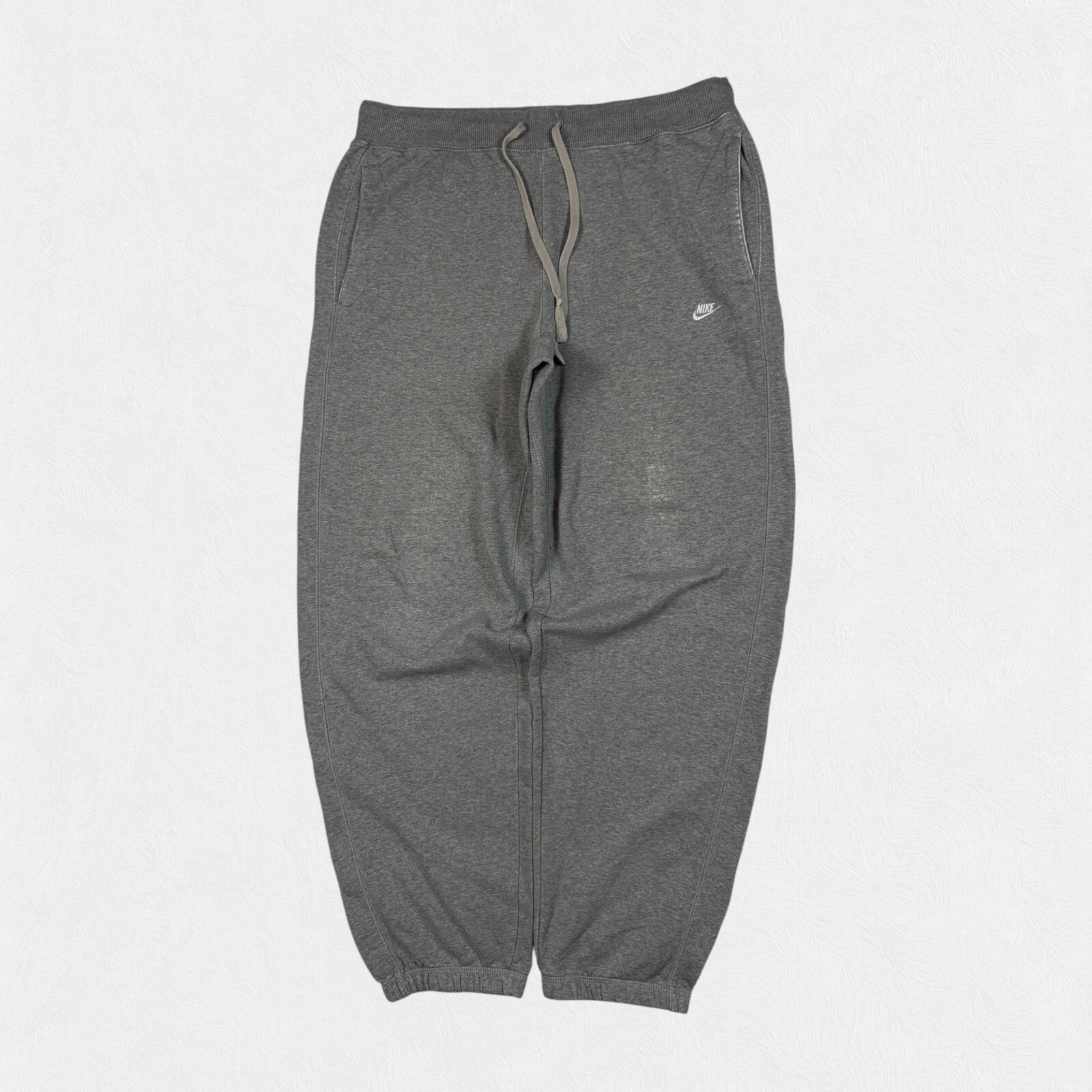 Vintage Y2K Nike baggy joggers (L)