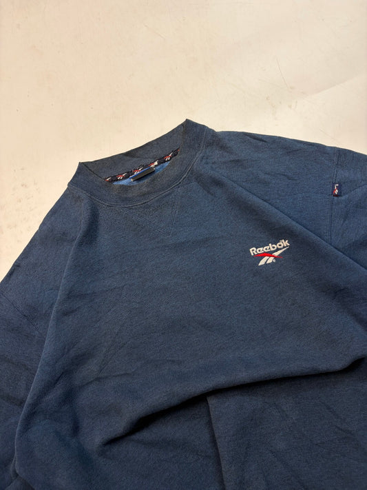 Vintage Y2K Reebok small logo sweatshirt (L)