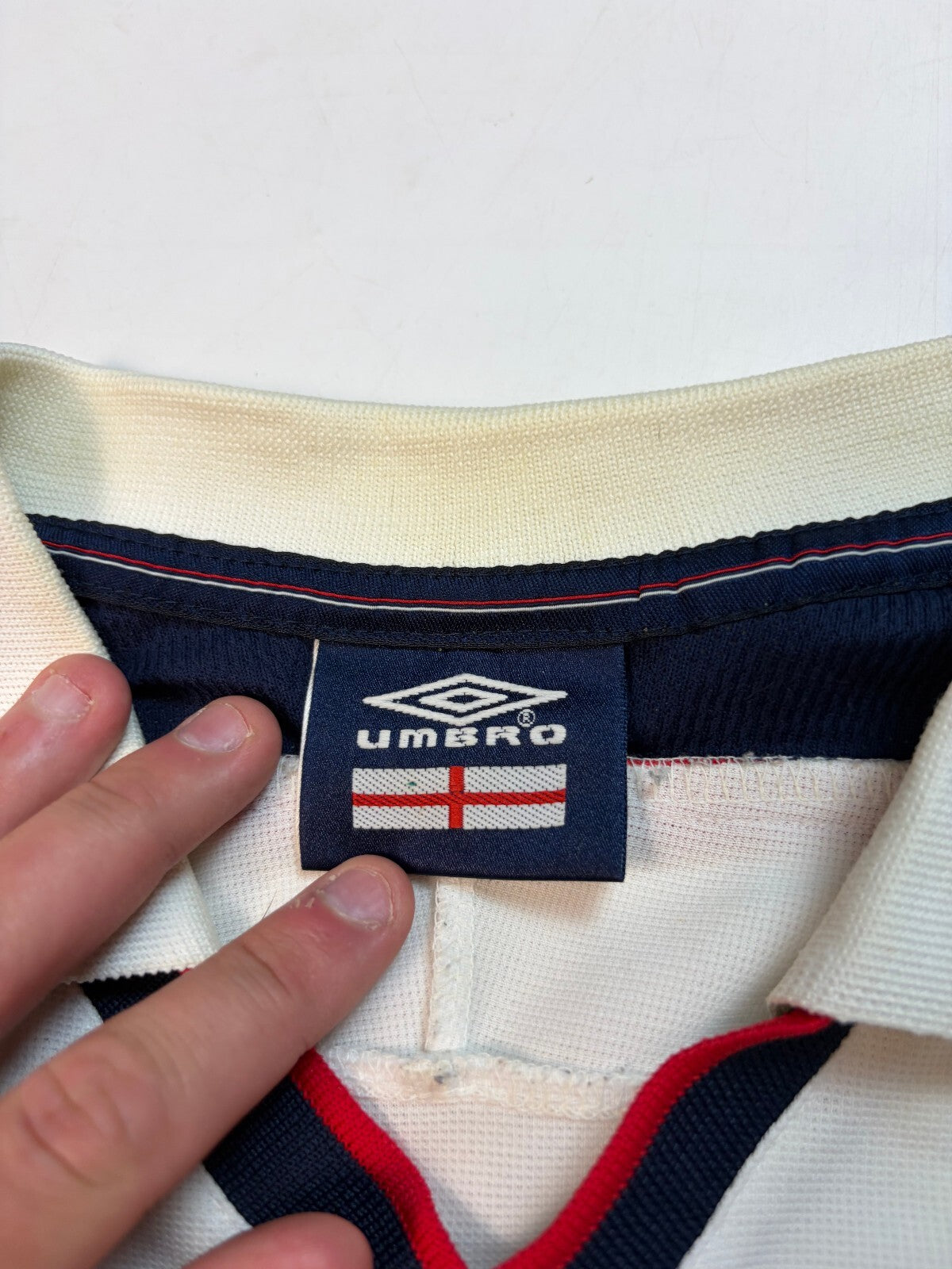 Vintage England 2001/02 Umbro training football shirt (XXL)