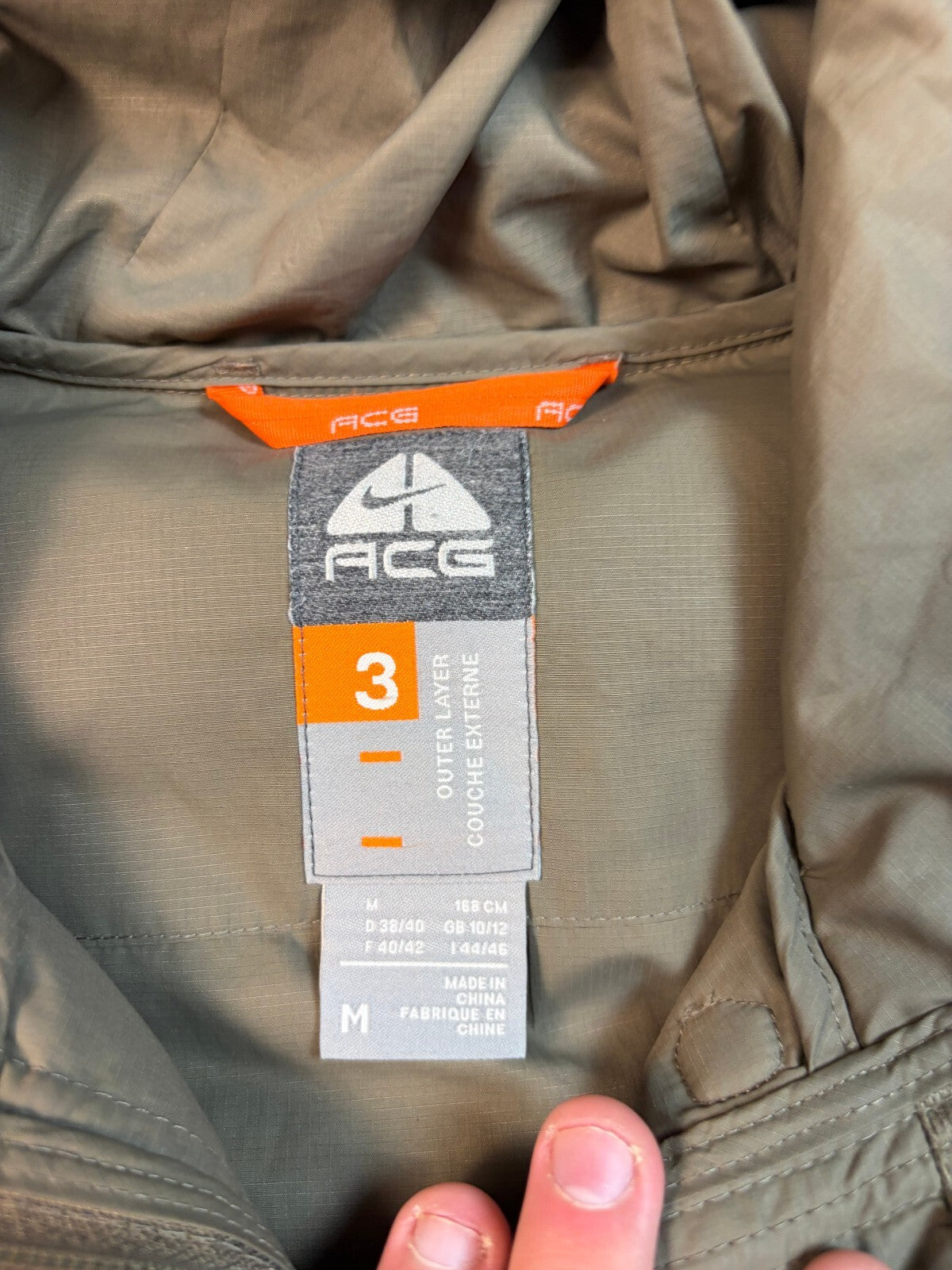 Vintage Nike ACG hooded down puffer jacket (M)
