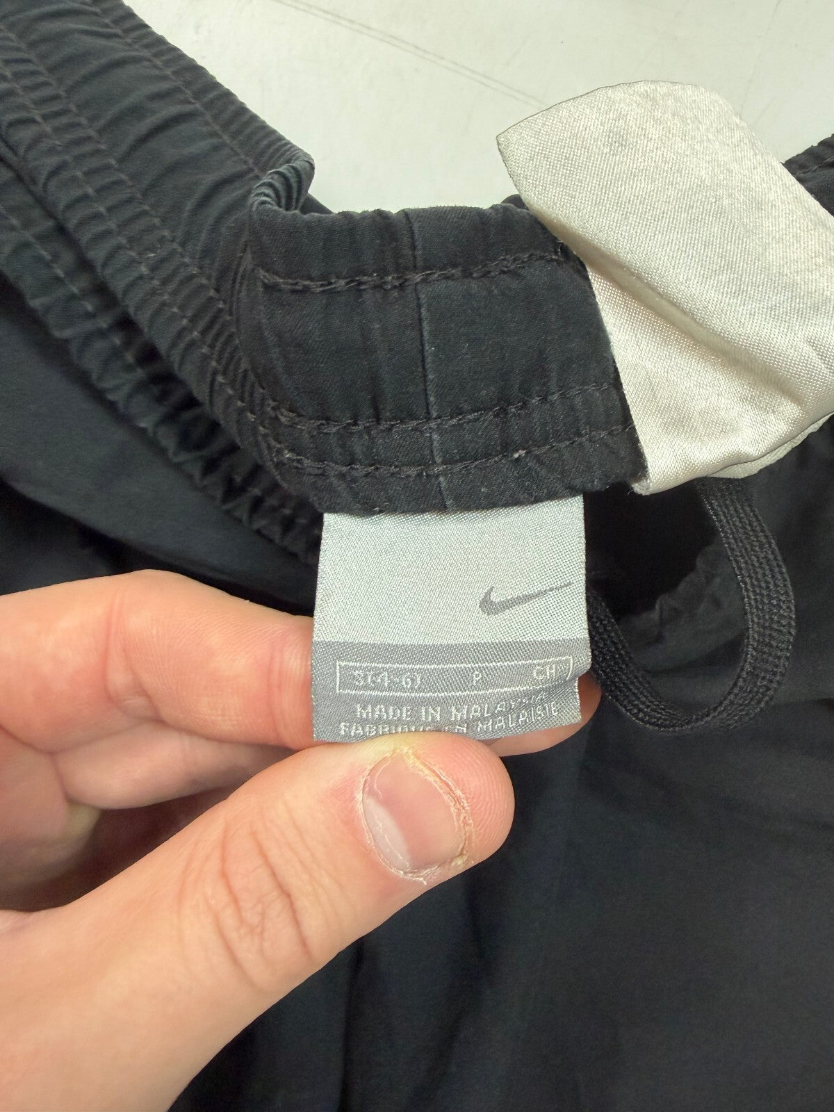 Vintage Women's Nike side stripe baggy track pants (S)