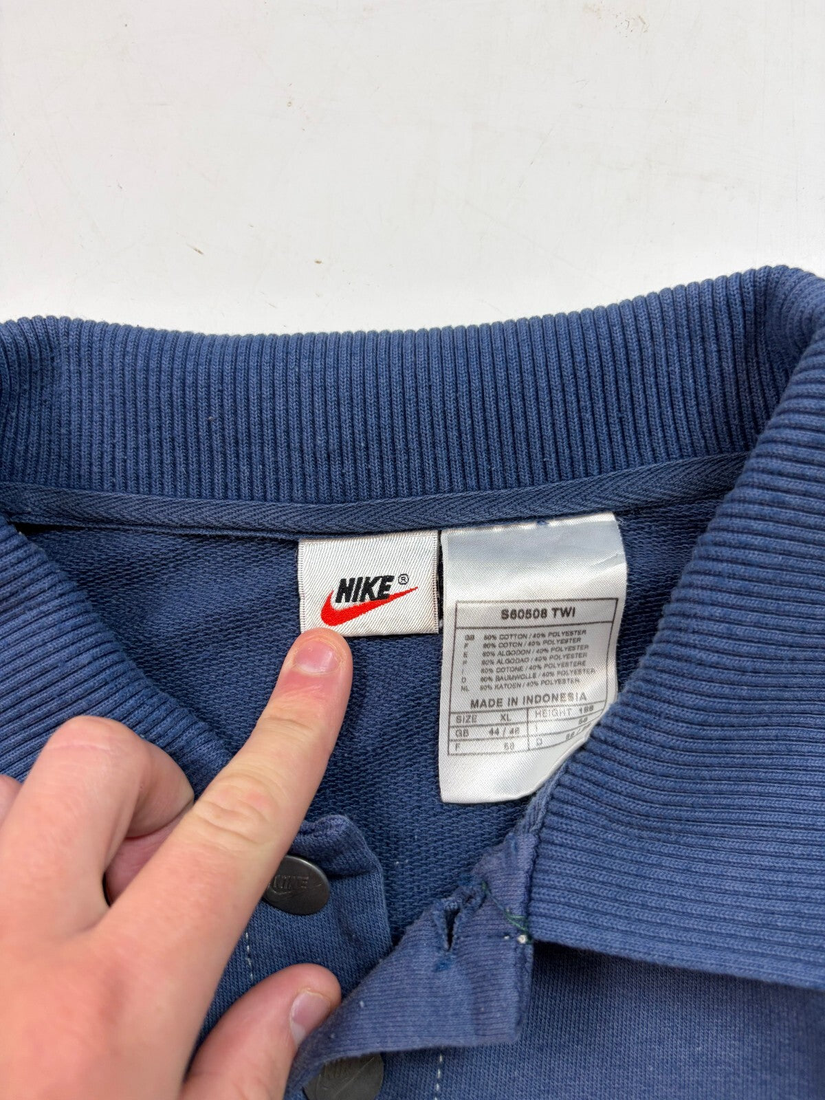 Vintage 90s nike centre swoosh collared sweatshirt (XL)