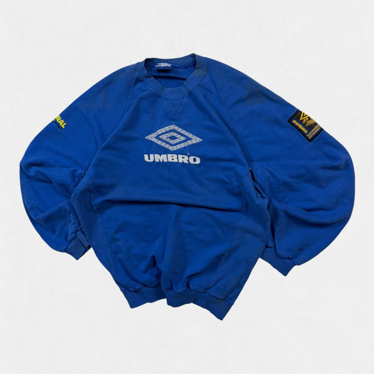 Vintage 90s Umbro pro training centre logo sweatshirt (L)