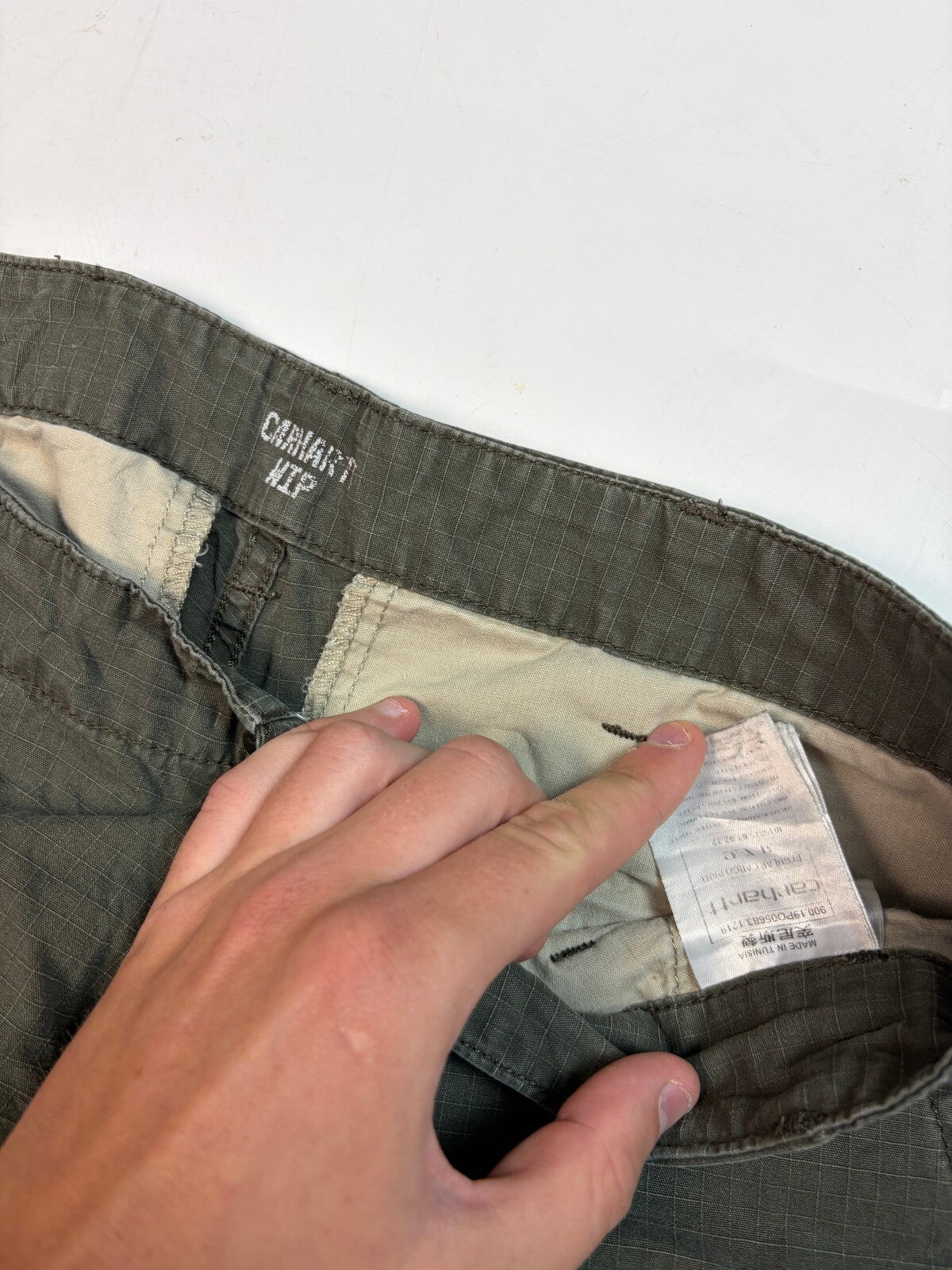 Carhartt baggy cargo pants (W31)