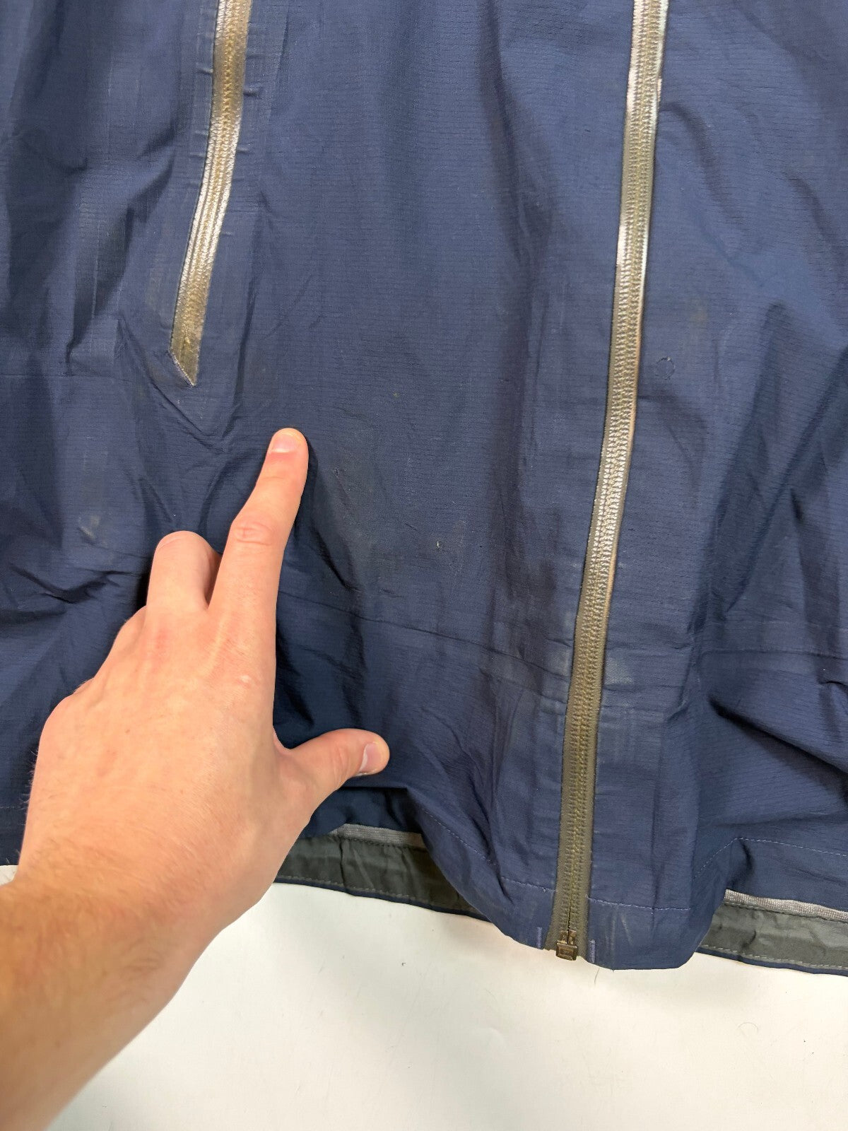 Patagonia h2no waterproof hooded rain jacket (M)