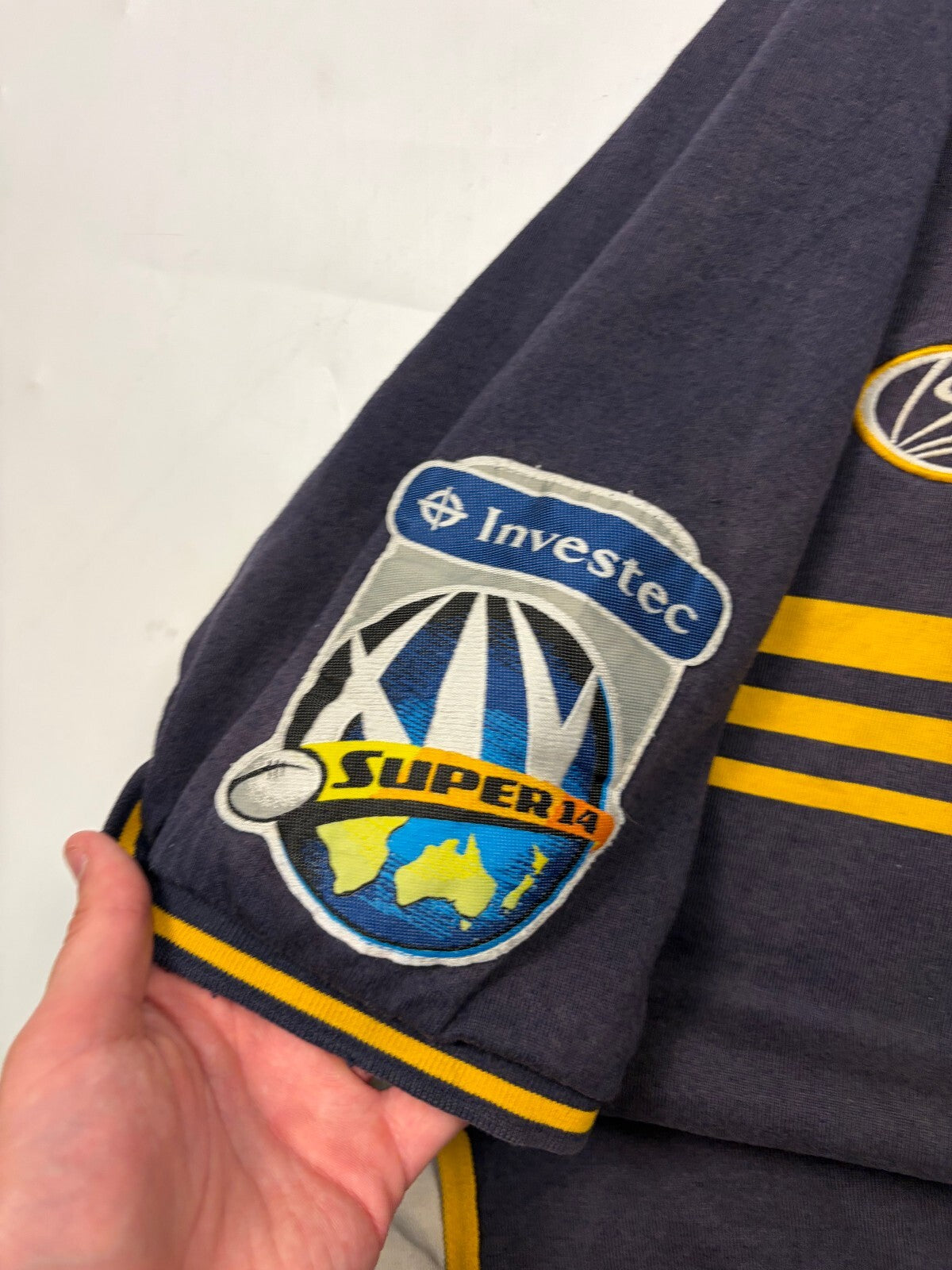 Vintage Brumbies 2005 ISC training rugby shirt (M)