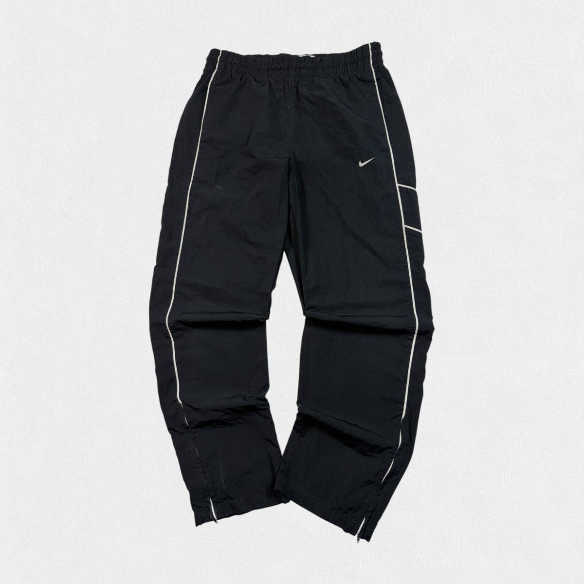 Vintage Y2K Nike baggy track pants (M)