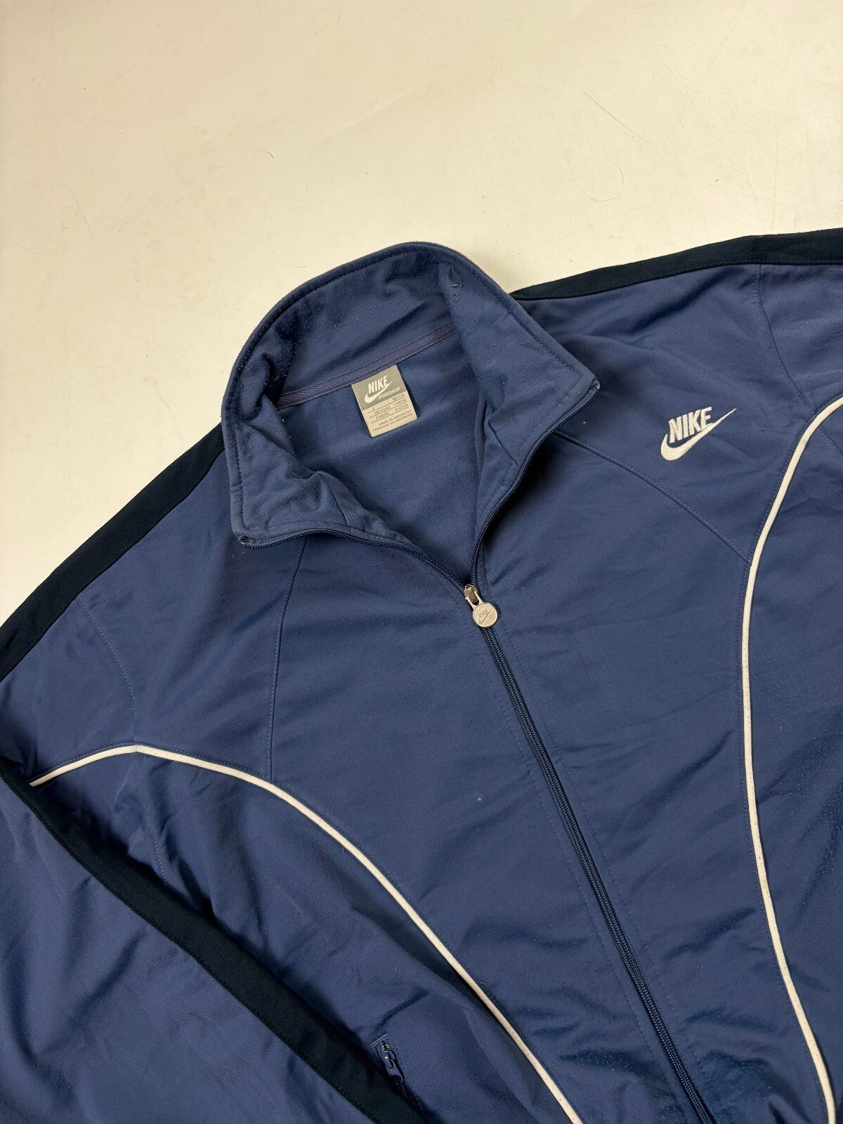 Vintage Y2K Nike track top (L)