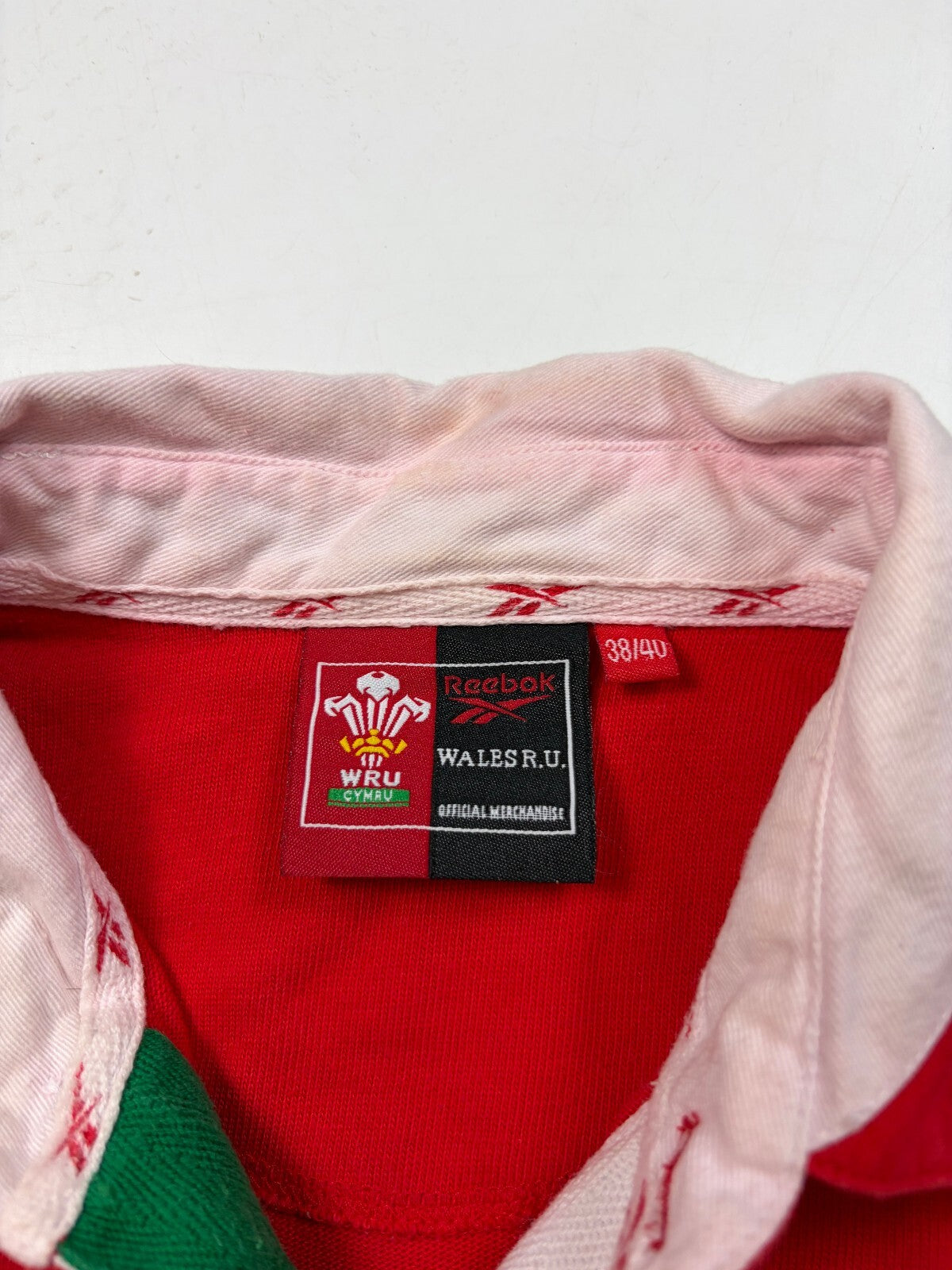 Vintage Wales 1998-00 Reebok rugby union shirt (XL)