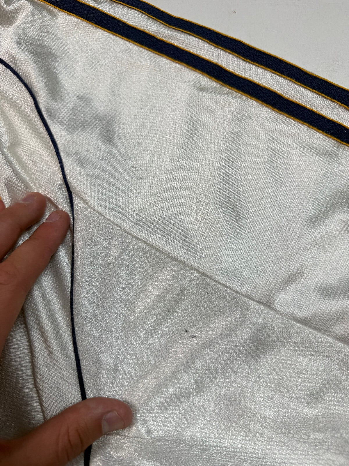 Vintage Real Madrid 1998-00 Adidas football shirt (M)