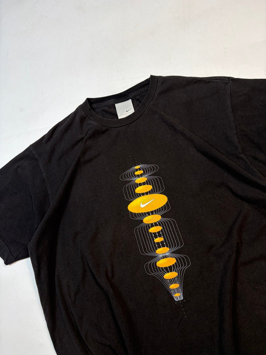 Vintage Y2K Nike graphic tee (XL)