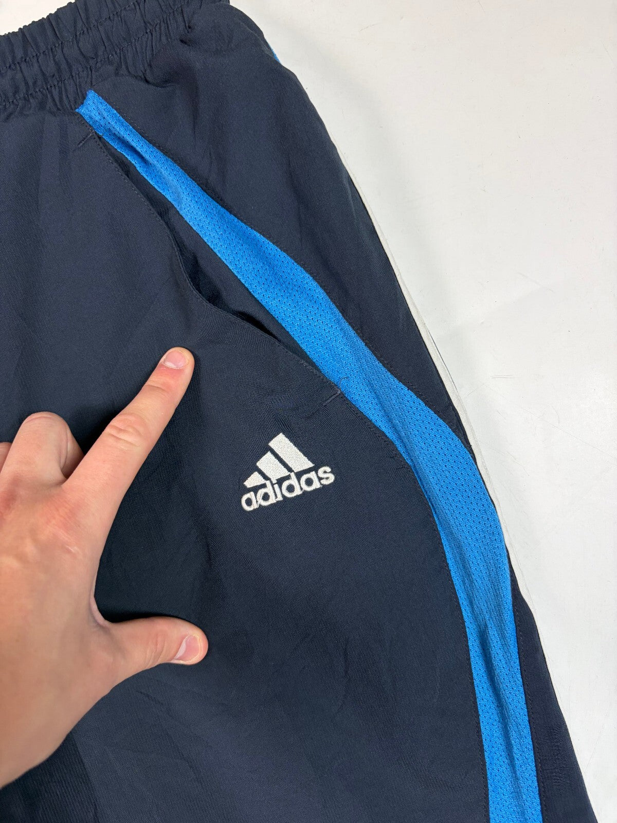 Vintage Y2K adidas side stripe baggy track pants (XL)