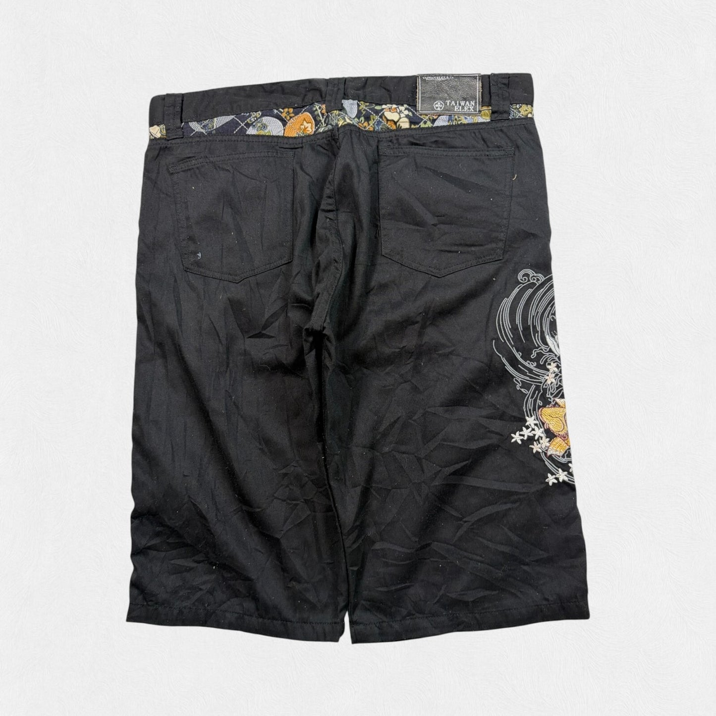 Vintage Y2K japanese baggy hip hop shorts (W40)