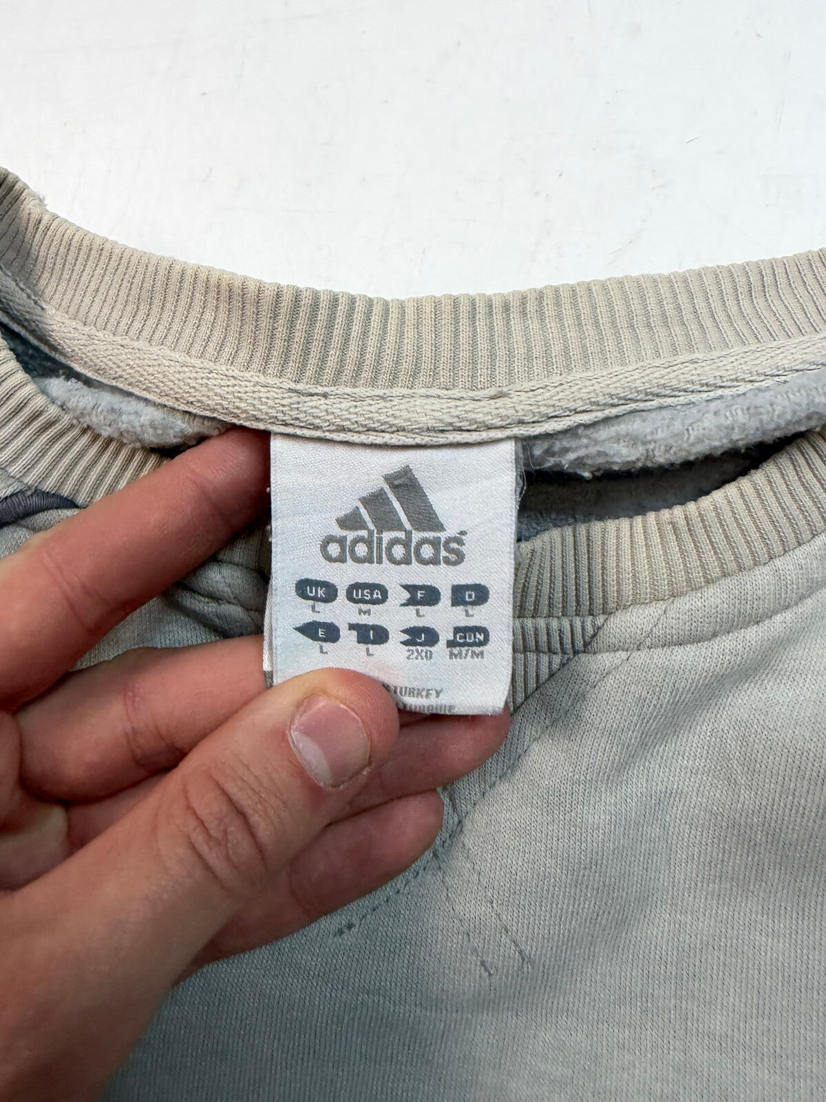 Vintage Y2K adidas small logo sweatshirt (L)