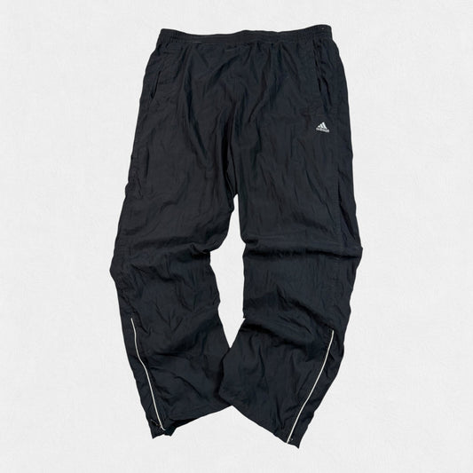 Vintage adidas baggy track pants (M)