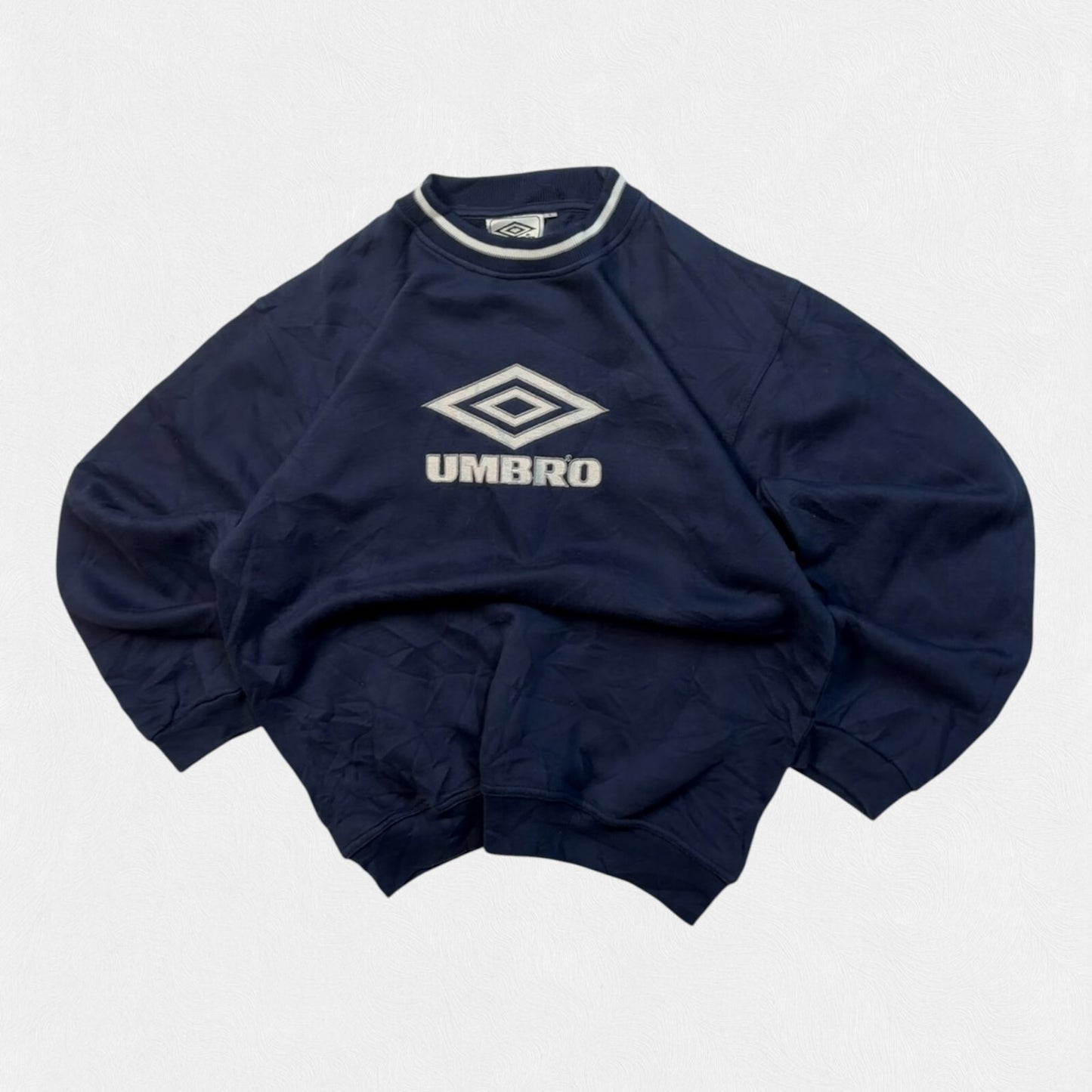 Vintage Y2K Umbro centre logo sweatshirt (S)