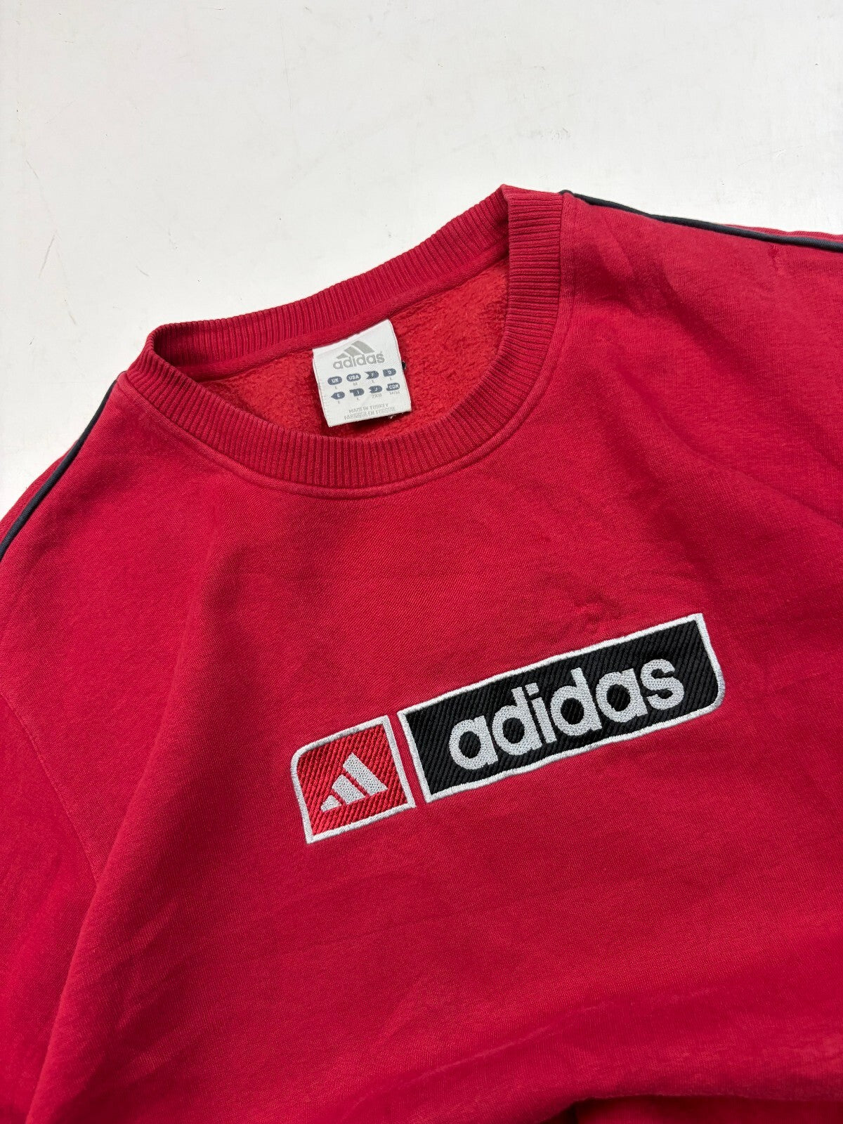 Vintage Y2K adidas spell out sweatshirt (L)