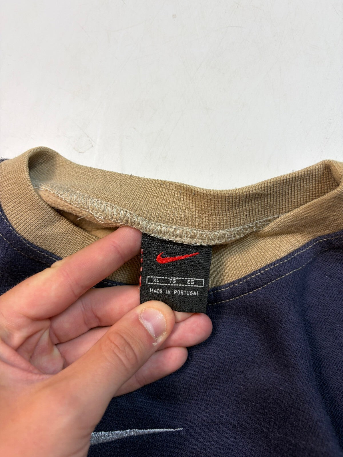 Vintage 90s Nike centre swoosh sweatshirt (M)