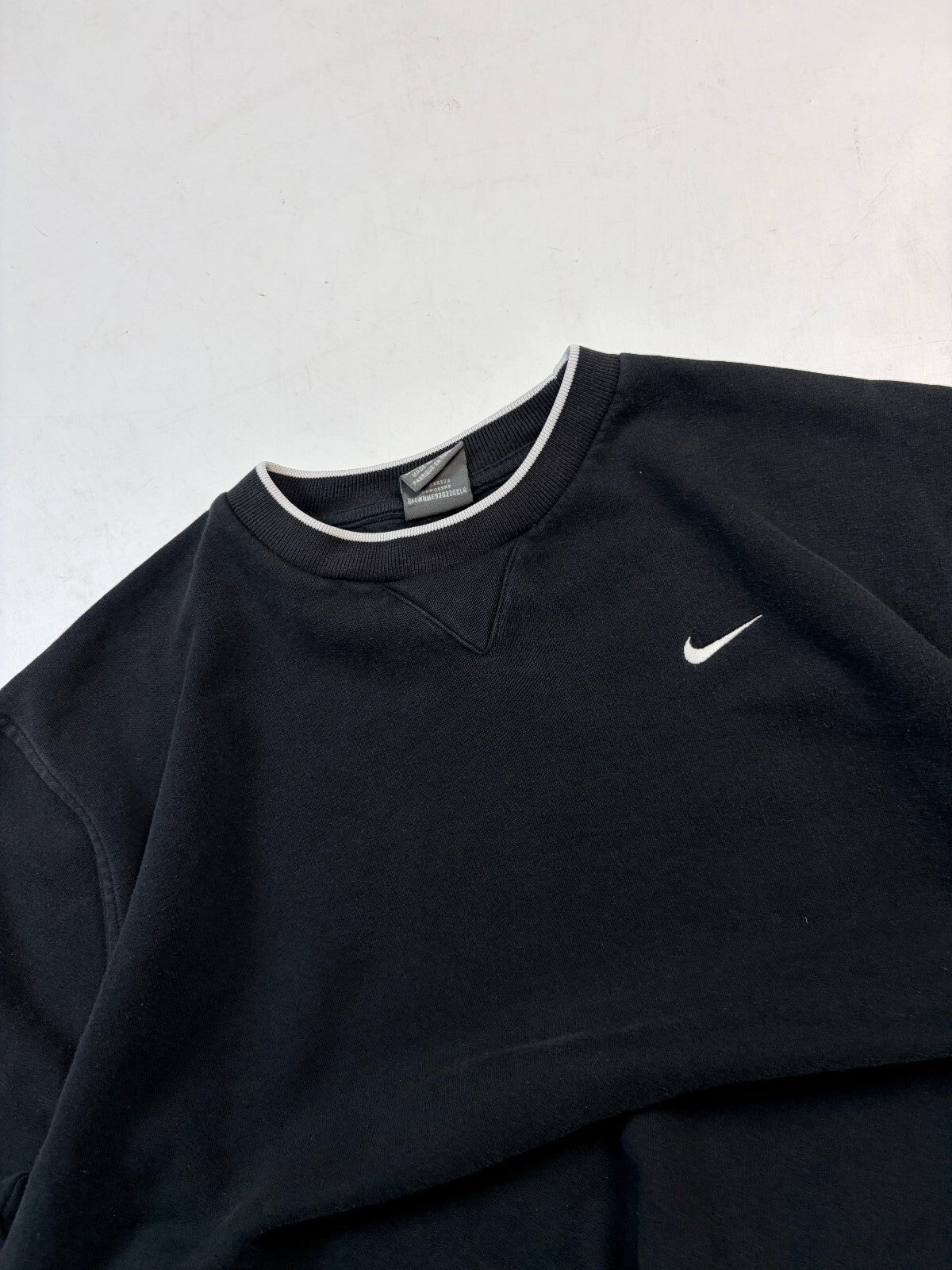 Vintage Y2K Nike mini swoosh sweatshirt (S)