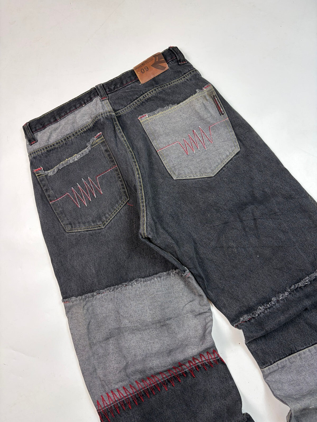 Vintage Akademiks patchwork baggy hip hop jeans (W38)