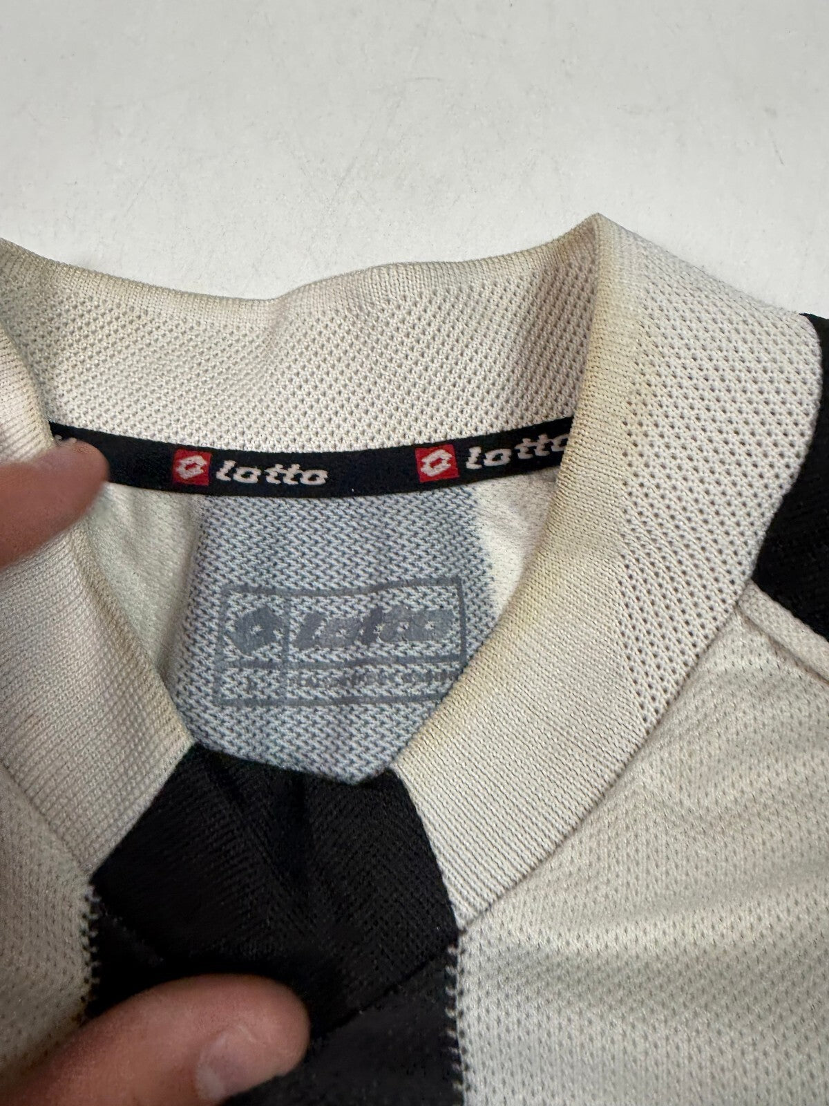 Vintage Juventus 2002/03 Lotto football shirt (L)