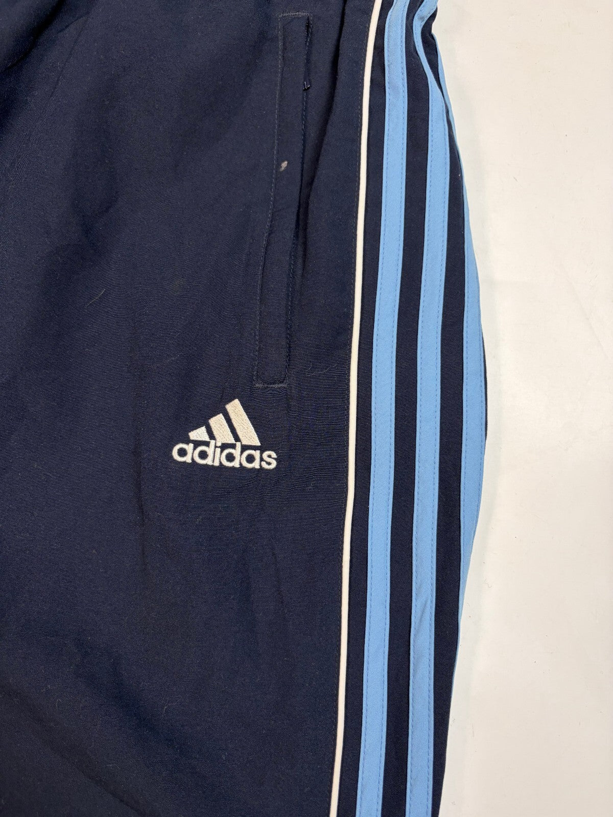 Vintage Y2K adidas side stripe baggy track pants (XL)